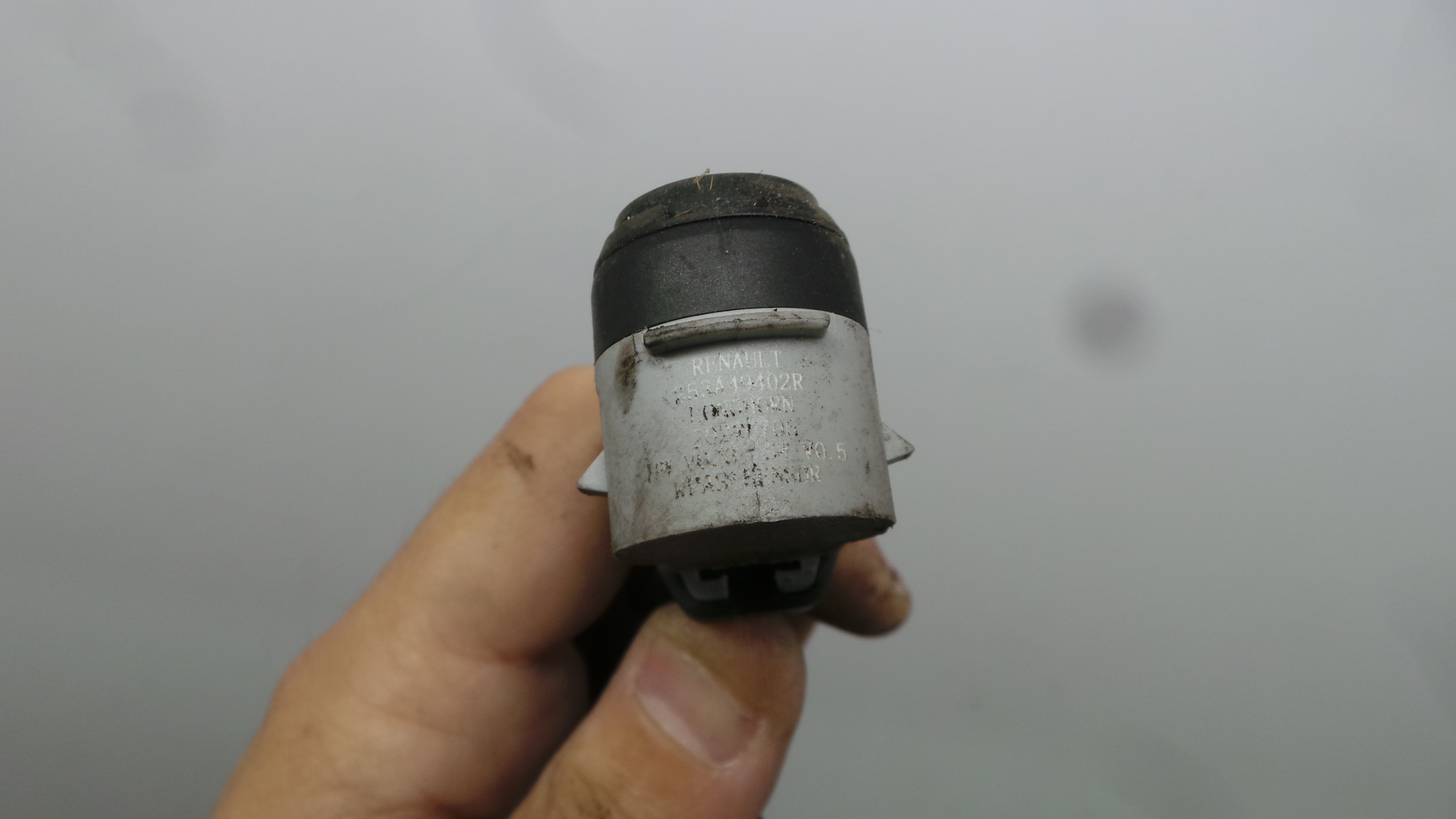 Sensores De Estacionamento 240158118R - DACIA SPRING-36920732