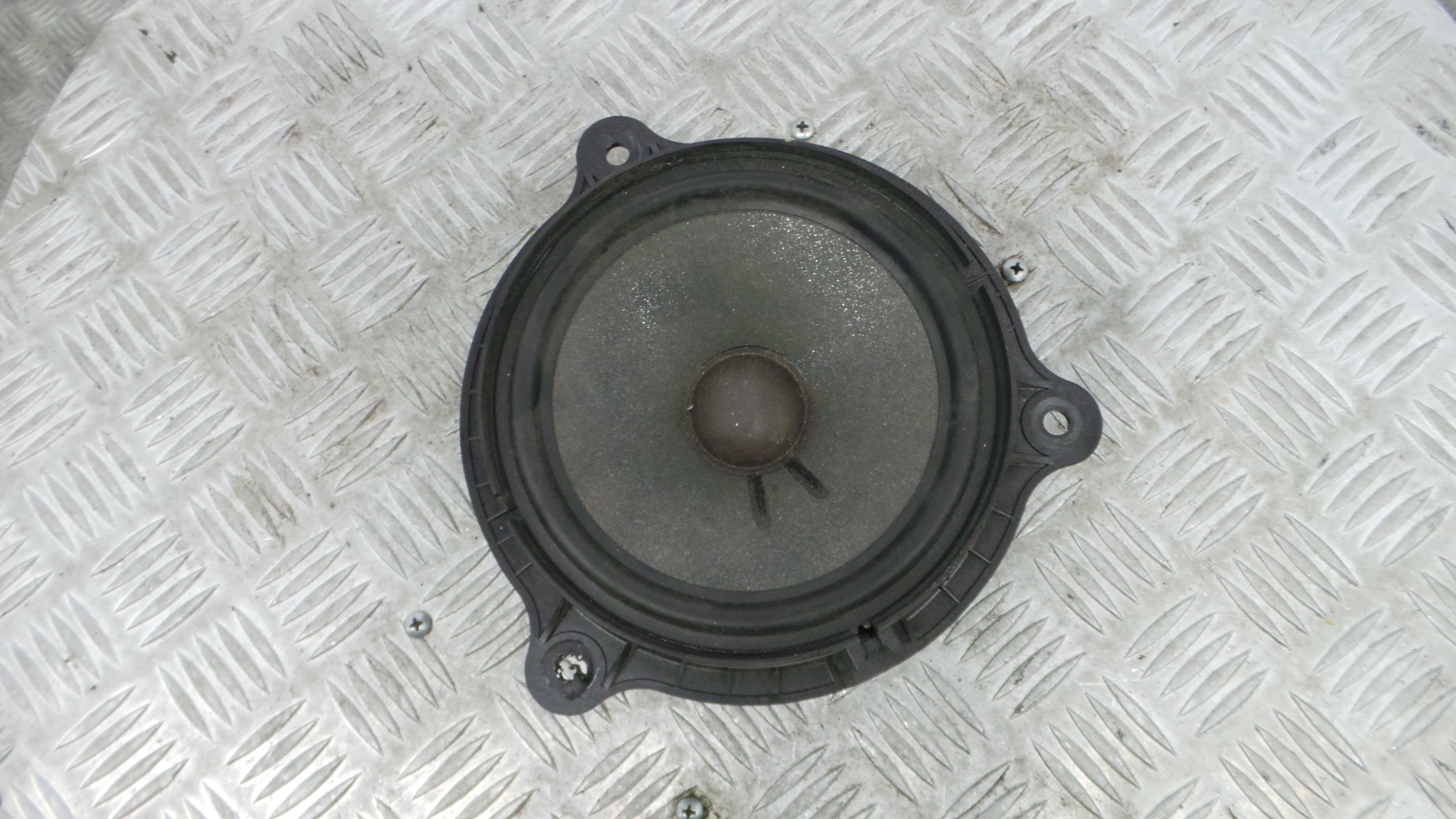 Colunas de Som - RENAULT TWINGO III (BCM_, BCA_)-36920827 Colunas de Som - RENAULT TWINGO III (BCM_, BCA_)-36920827