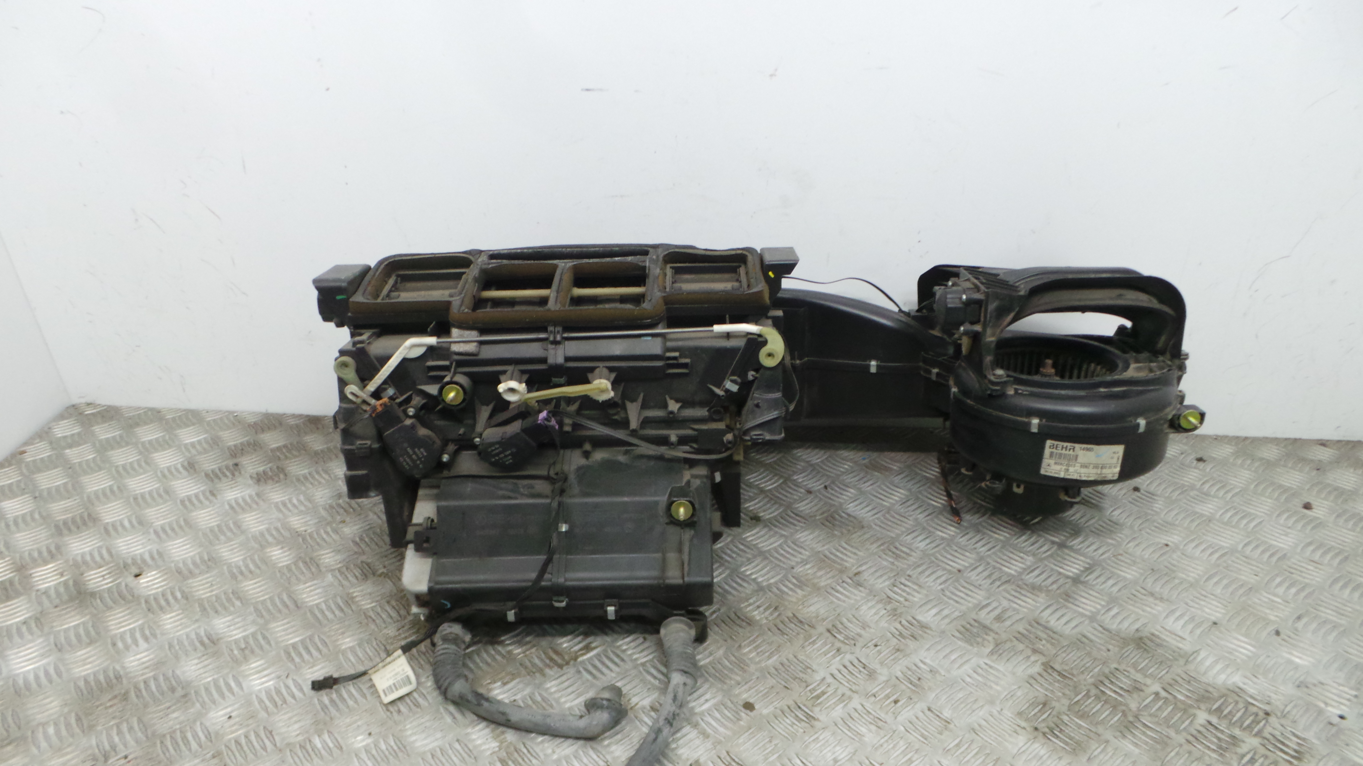 Caixa da Chauffage / Caixa da Sofagem 2038300362 - MERCEDES-BENZ C-CLASS (W203)-36921398