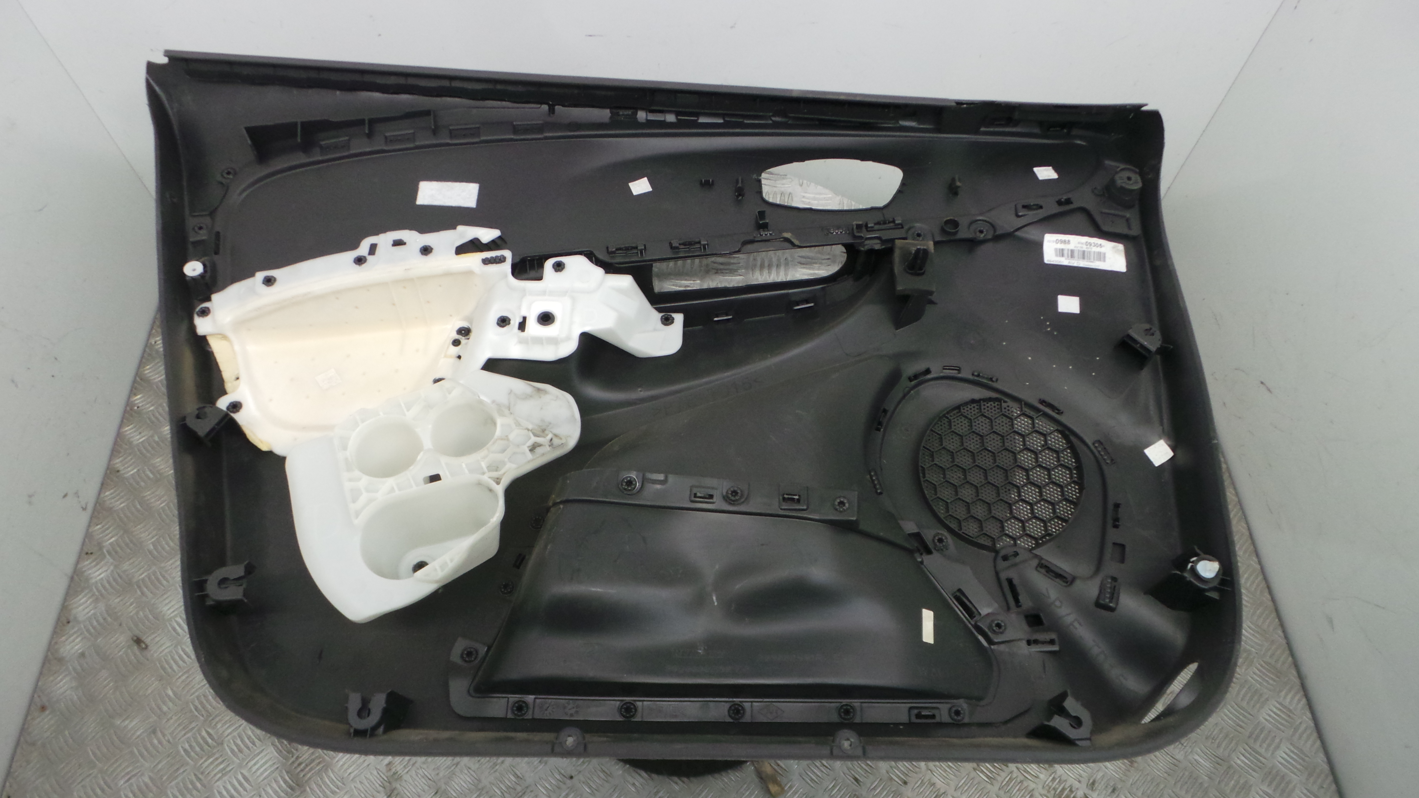 Forra Porta Frente Direita 809009305R - RENAULT CLIO IV (BH_)-36921404