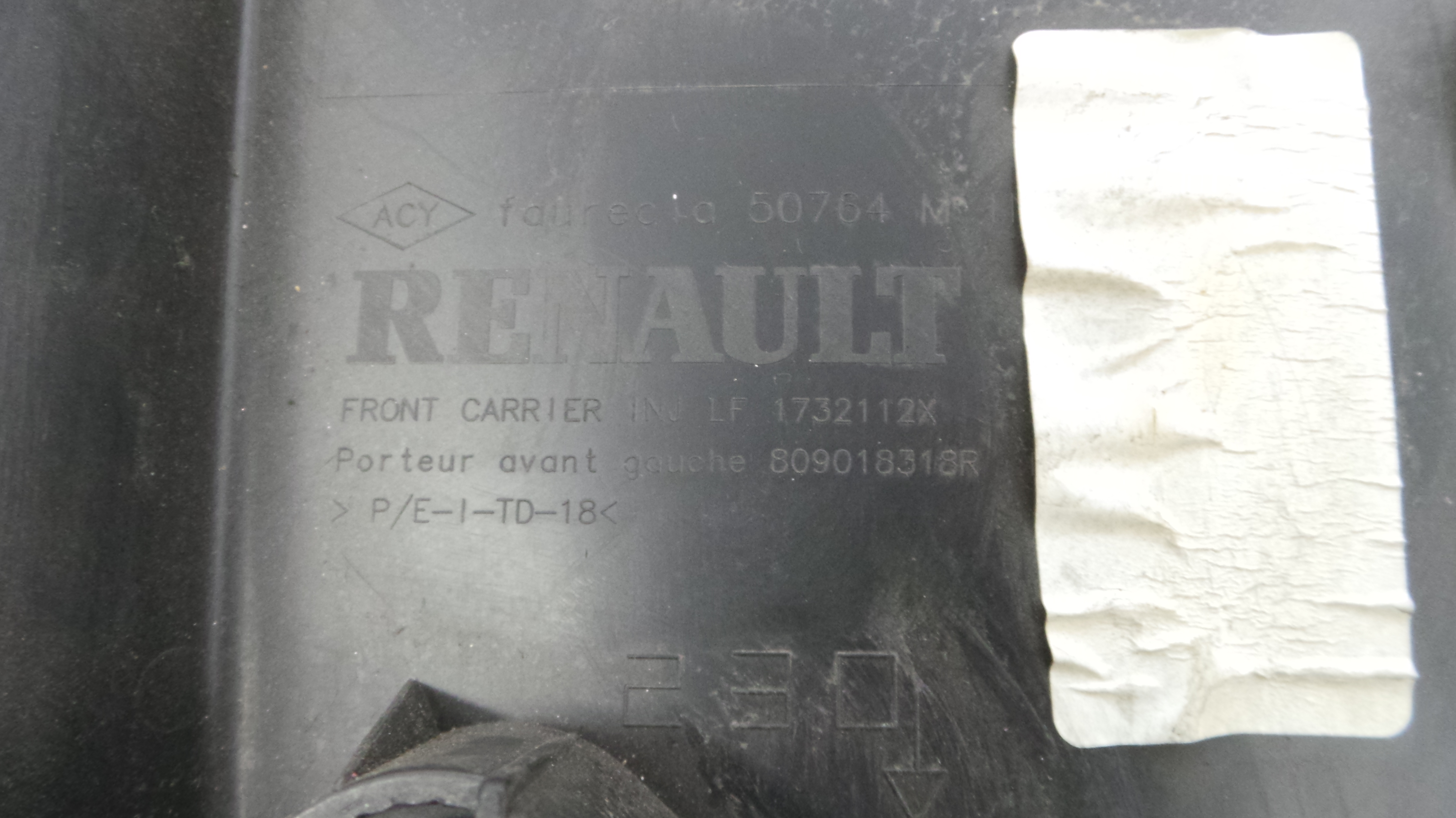 Forra Porta Frente Esquerda 809018318R - RENAULT CLIO IV (BH_)-36921413