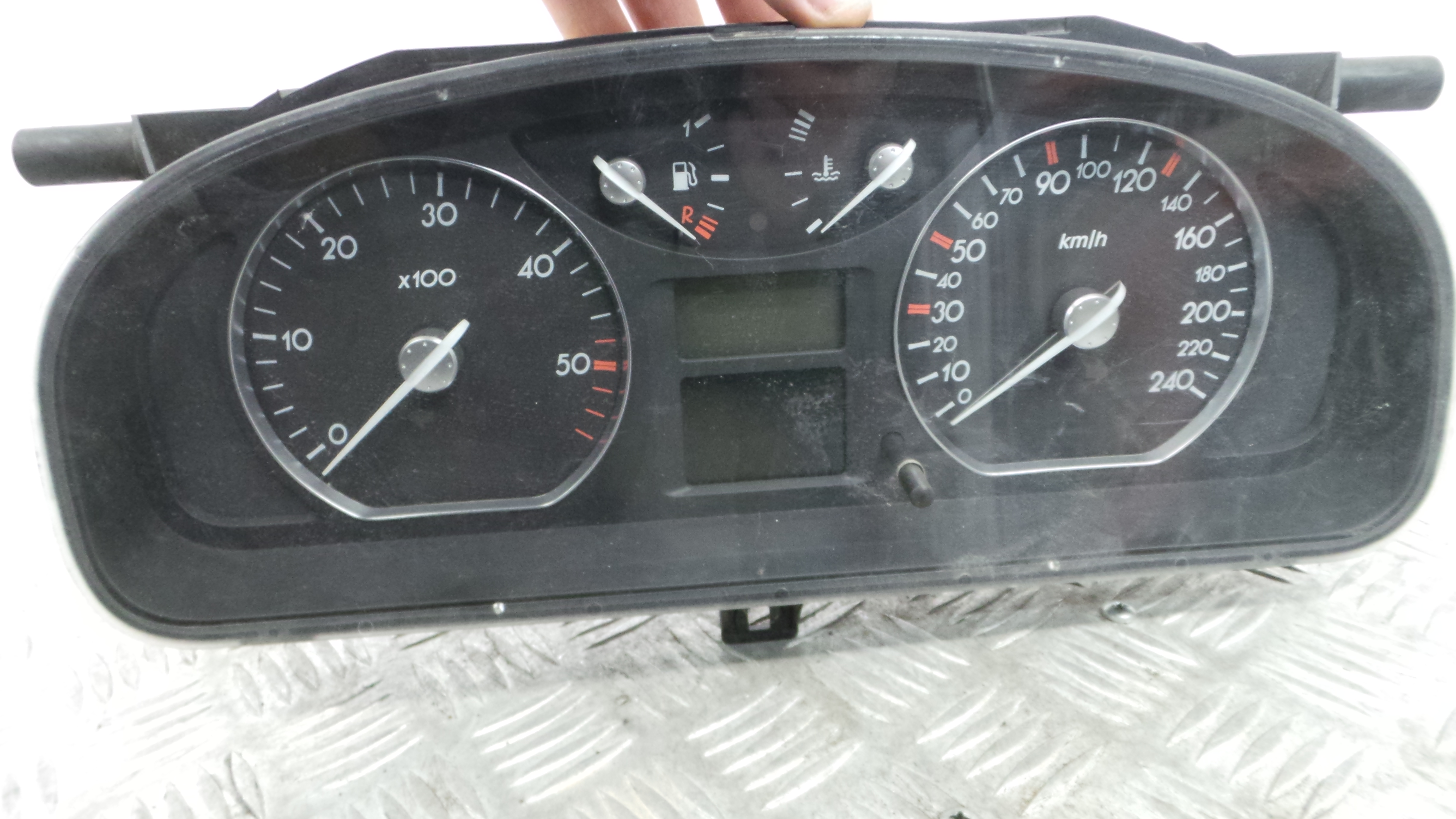 Quadrante 8200263357B - RENAULT LAGUNA II (BG0/1_)-36925204
