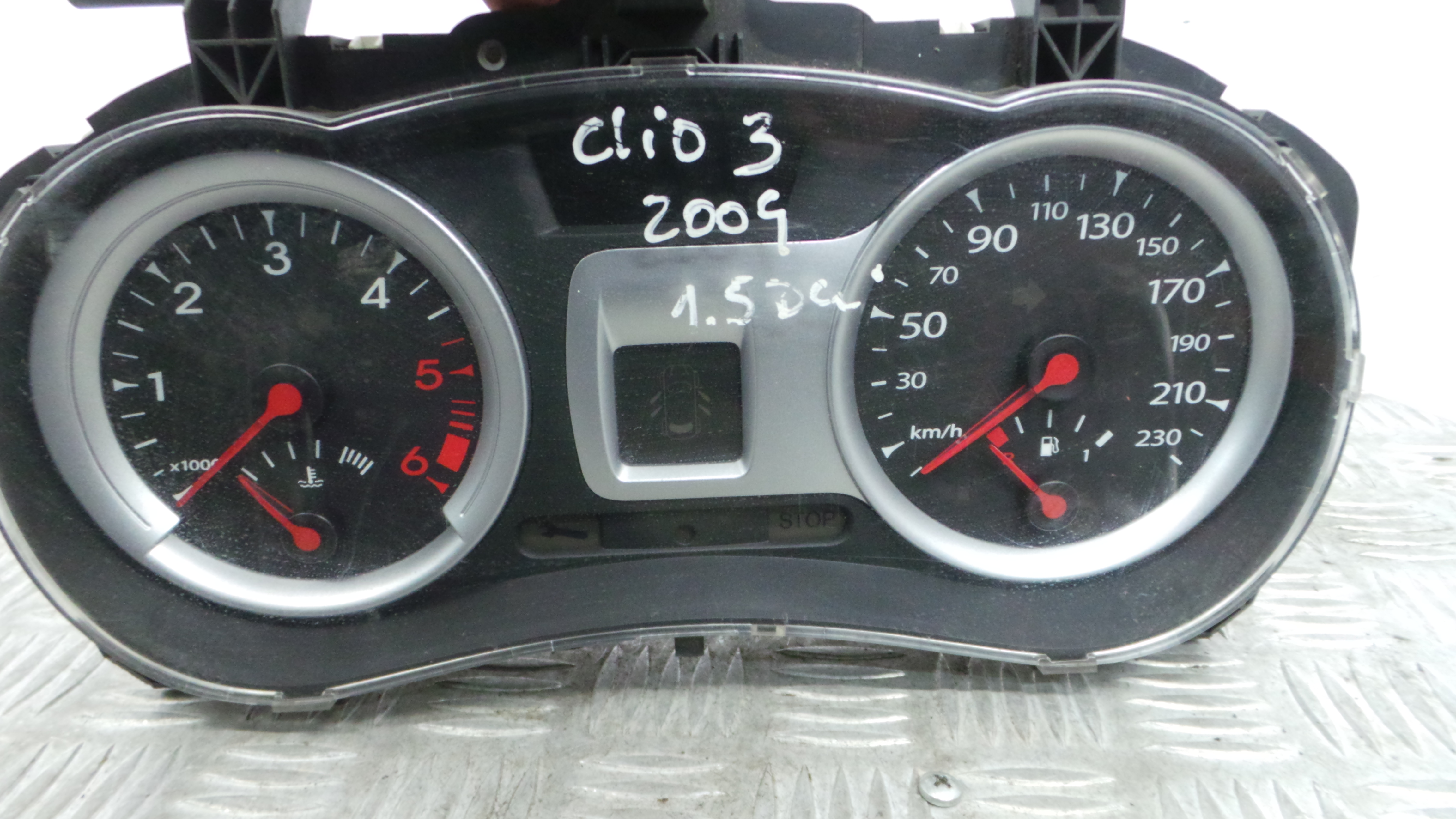 Quadrante 8200821001C - RENAULT CLIO III (BR0/1, CR0/1)-36927454