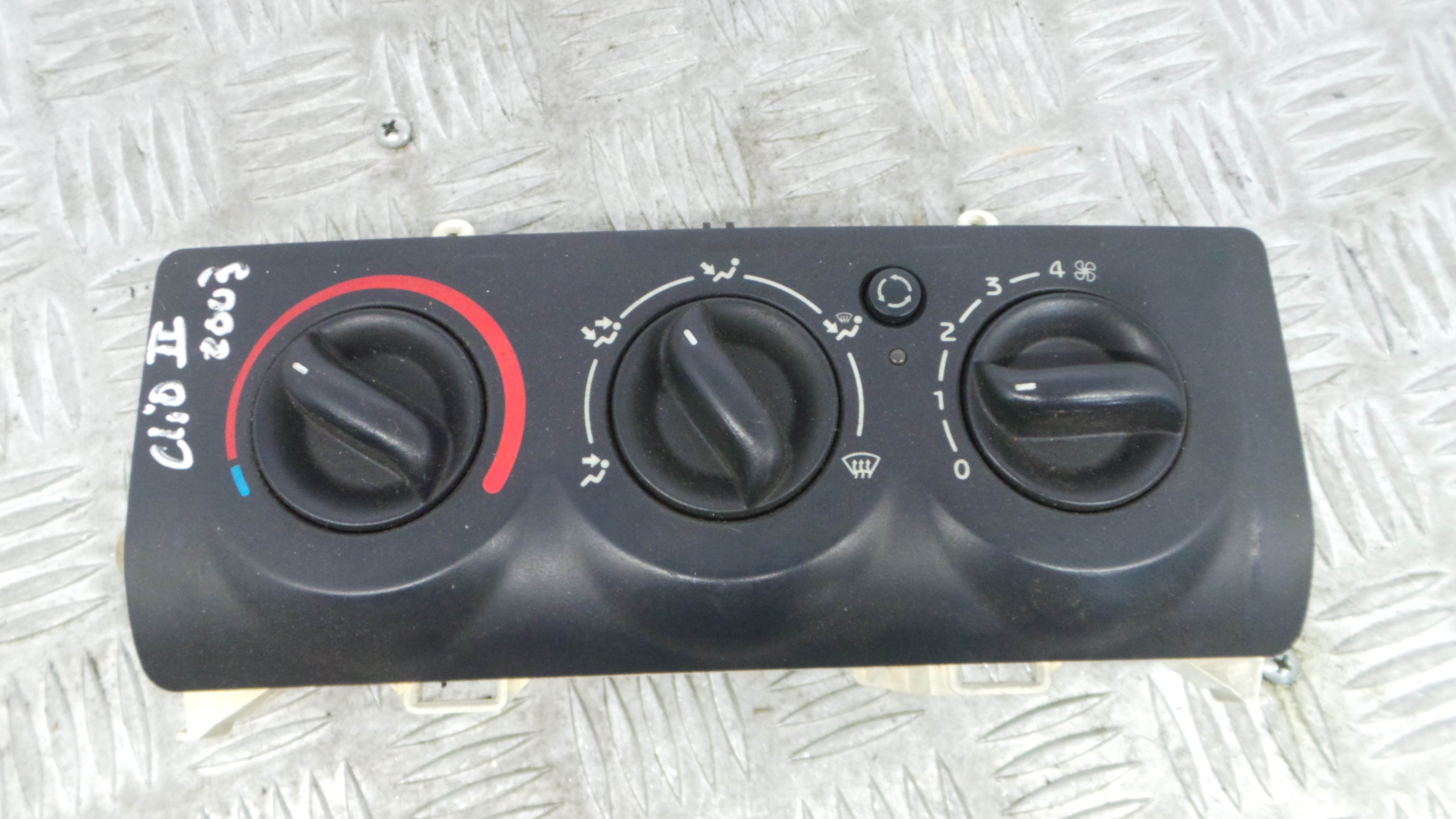 Comando da Sofagem / Climatronic 8200147157 - RENAULT CLIO II (BB_, CB_), CLIO Mk II (BB_, CB_)-36928445