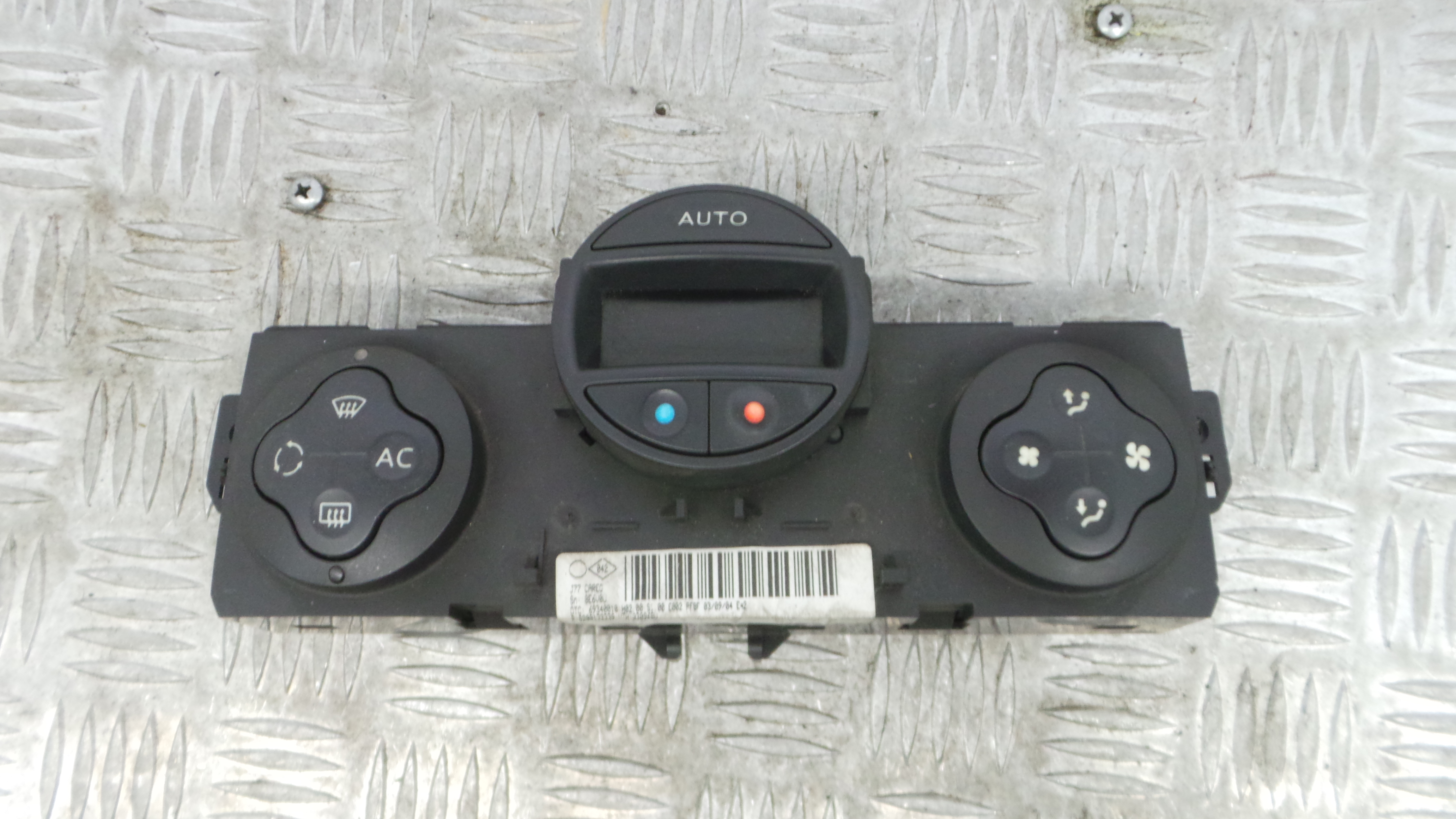 Comando da Sofagem / Climatronic 8200133339 - RENAULT MODUS / GRAND MODUS (F/JP0_)-36928488