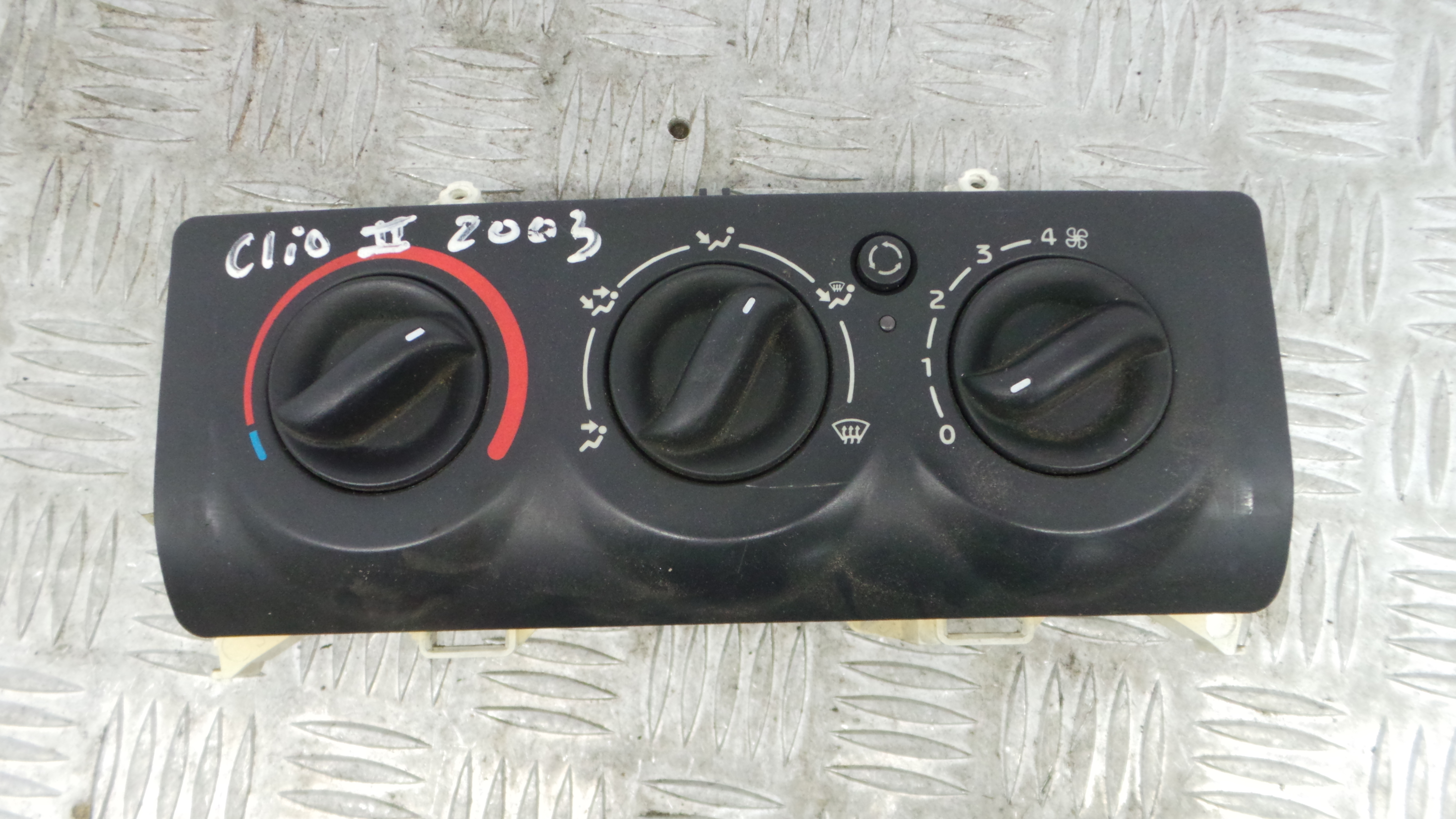 Comando da Sofagem / Climatronic 8200147157 - RENAULT CLIO II (BB_, CB_), CLIO Mk II (BB_, CB_)-36928497