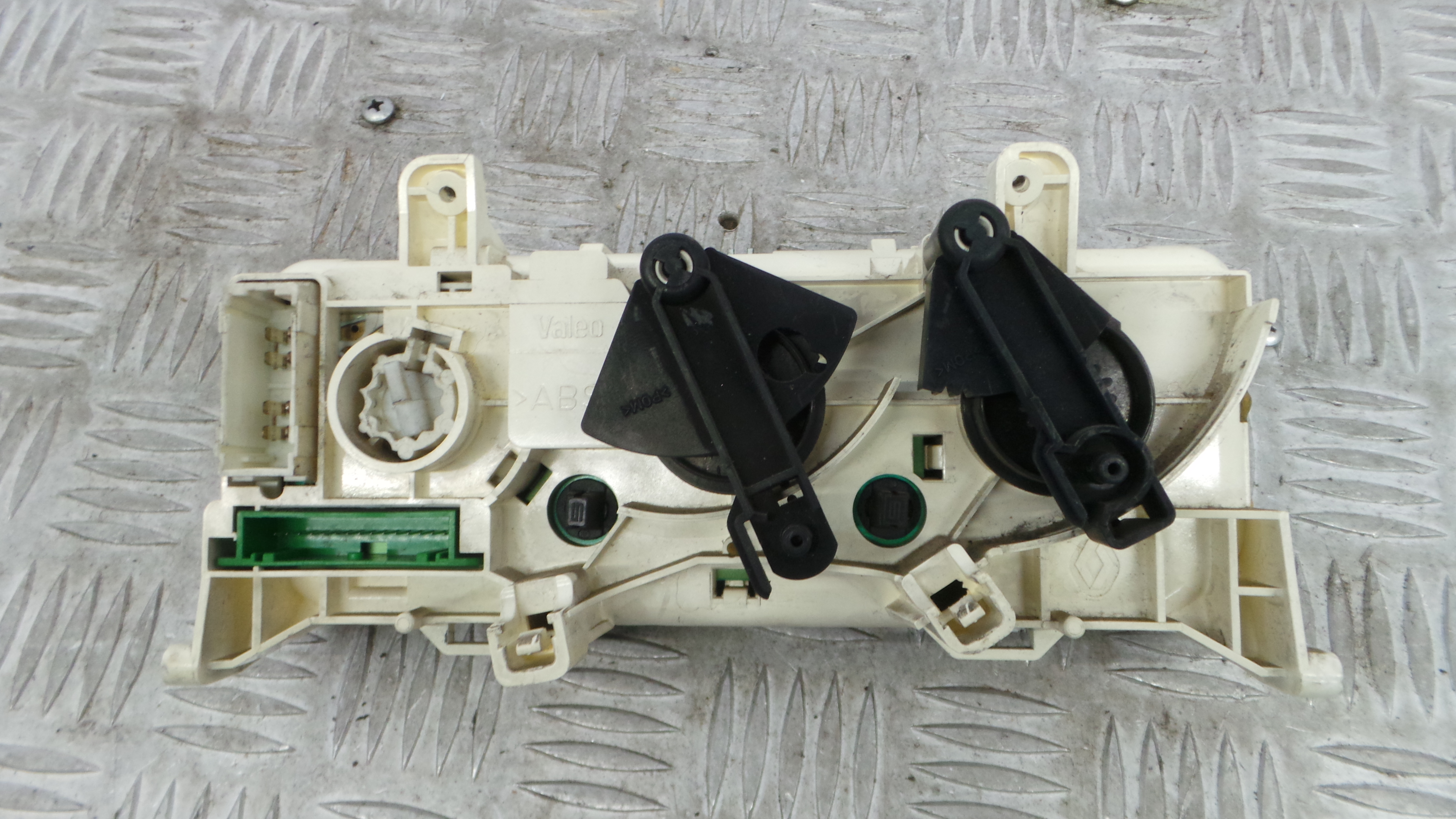 Comando da Sofagem / Climatronic 8200147157 - RENAULT CLIO II (BB_, CB_), CLIO Mk II (BB_, CB_)-36928497