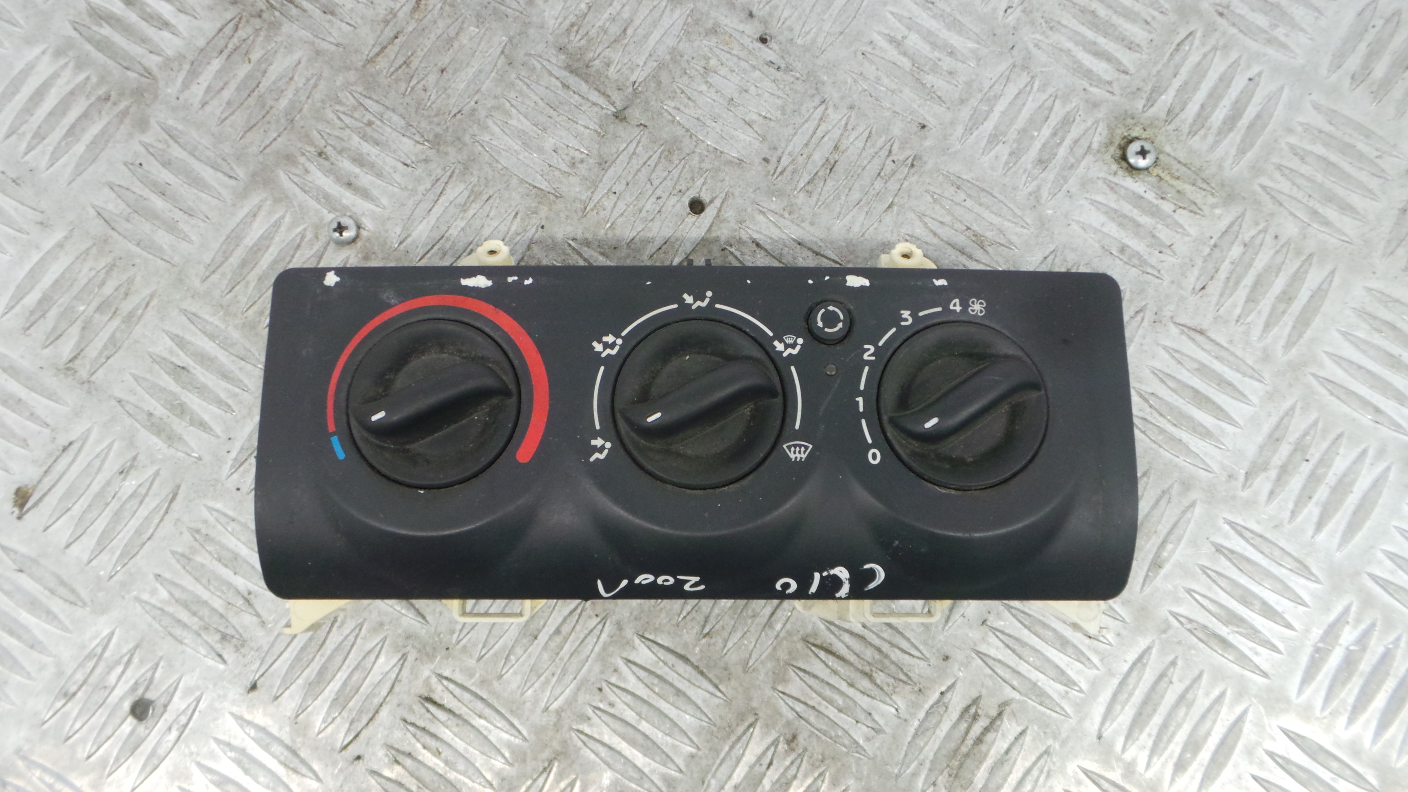 Comando da Sofagem / Climatronic 8200147157 - RENAULT CLIO II (BB_, CB_), CLIO Mk II (BB_, CB_)-36928533 Comando da Sofagem / Climatronic 8200147157 - RENAULT CLIO II (BB_, CB_), CLIO Mk II (BB_, CB_)-36928533