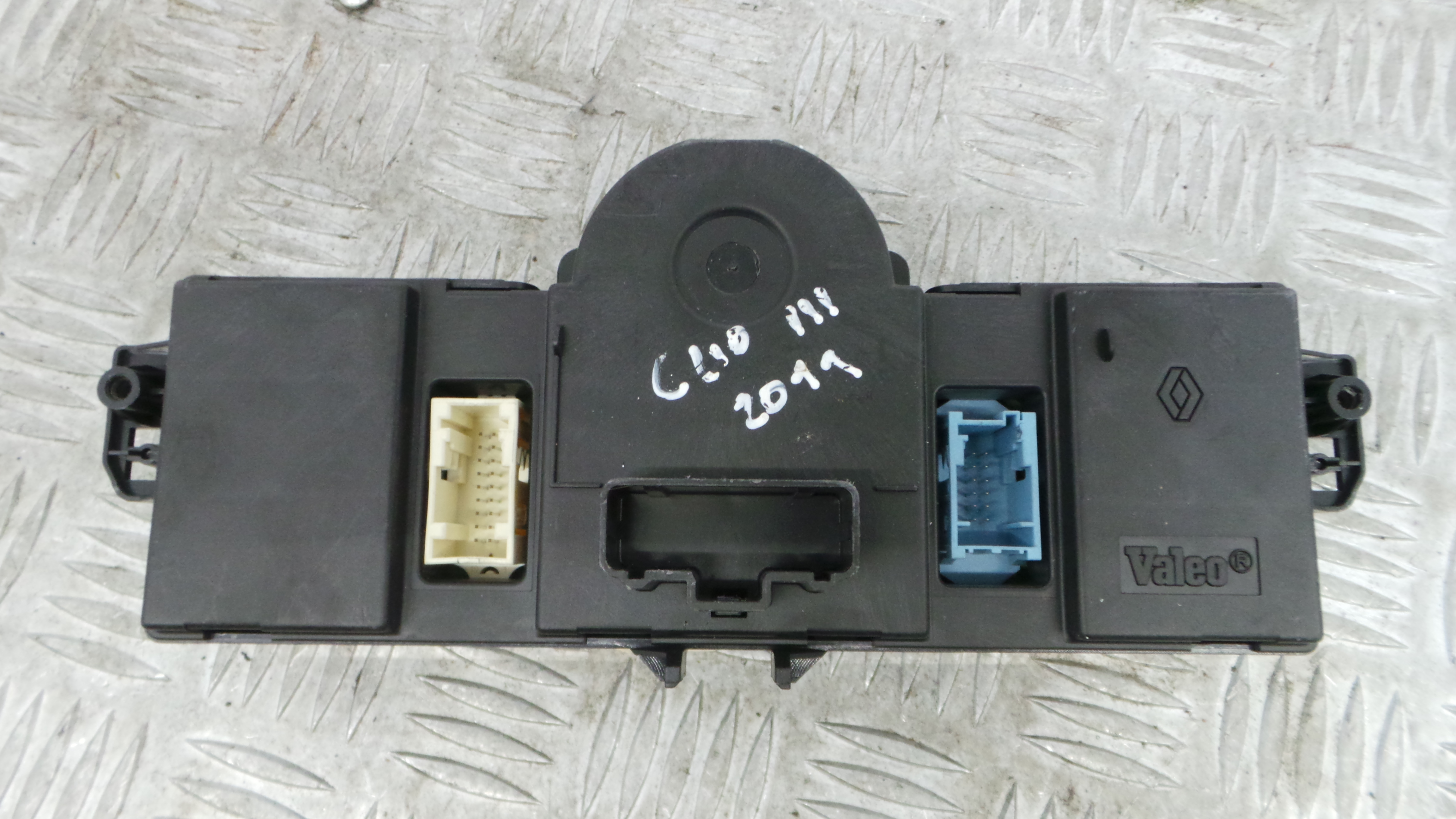 Comando da Sofagem / Climatronic 8200296683 - RENAULT CLIO III (BR0/1, CR0/1)-36928539