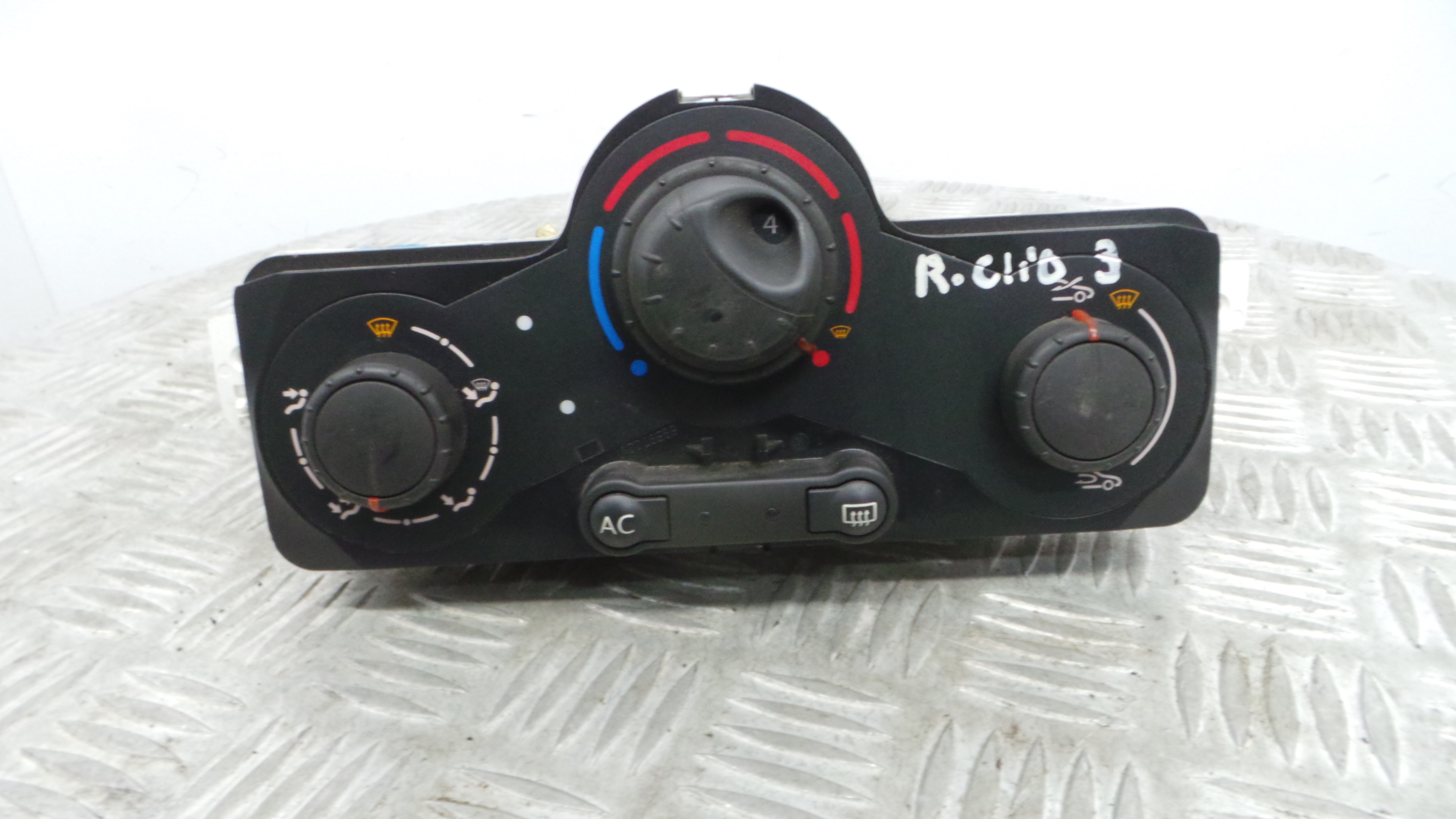 Comando da Sofagem / Climatronic 030967W - RENAULT CLIO III (BR0/1, CR0/1)-36928545