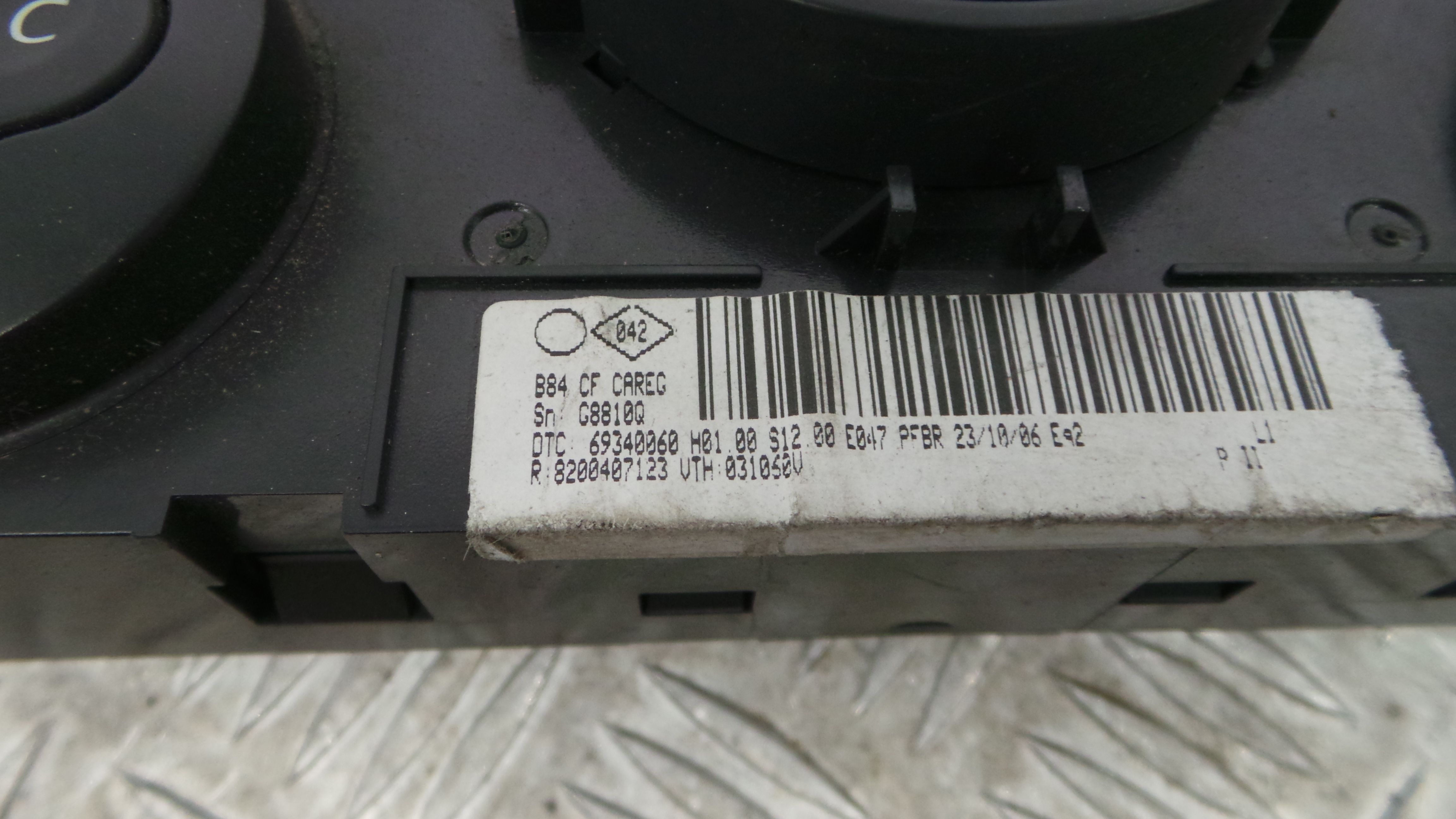 Comando da Sofagem / Climatronic 8200407123 - RENAULT MEGANE II (BM0/1_, CM0/1_)-36928575