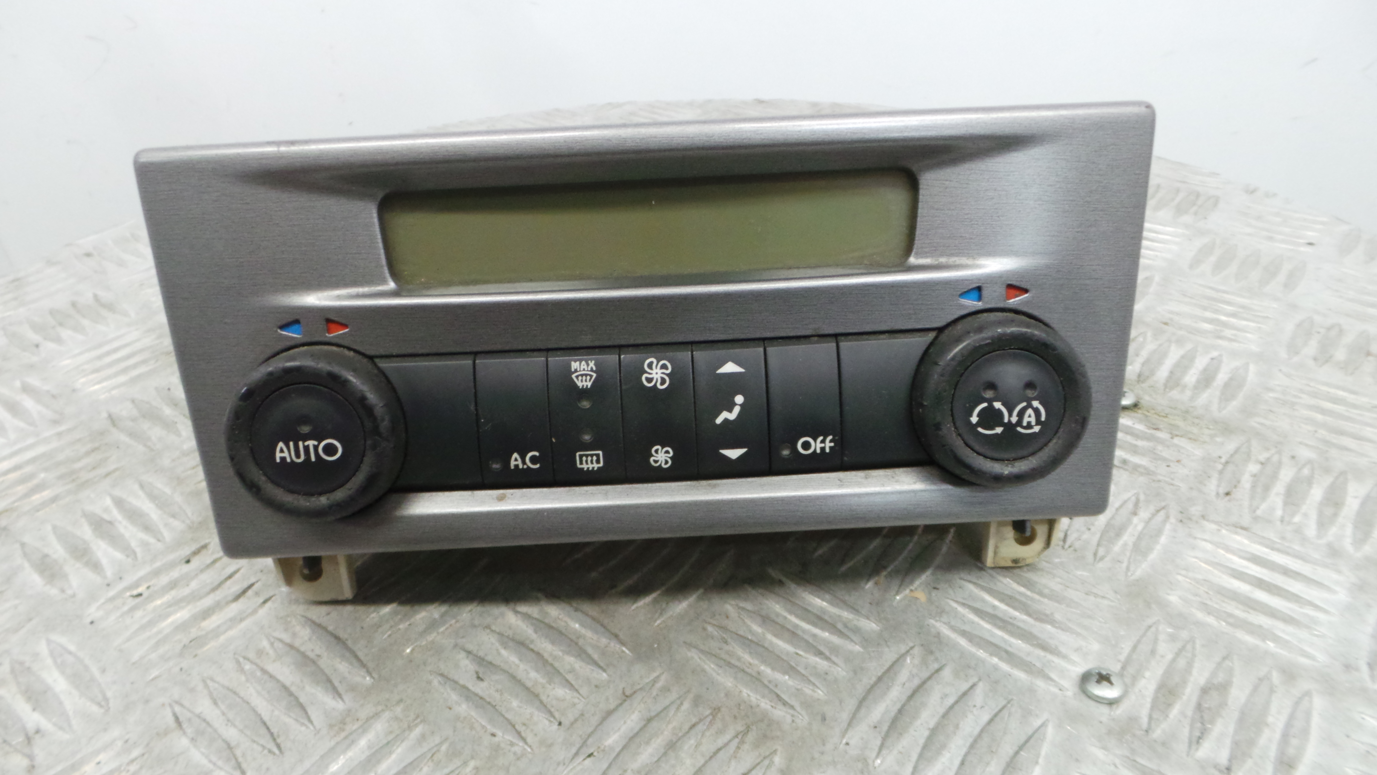 Comando da Sofagem / Climatronic 8200001901C - RENAULT LAGUNA II (BG0/1_)-36928584 Comando da Sofagem / Climatronic 8200001901C - RENAULT LAGUNA II (BG0/1_)-36928584