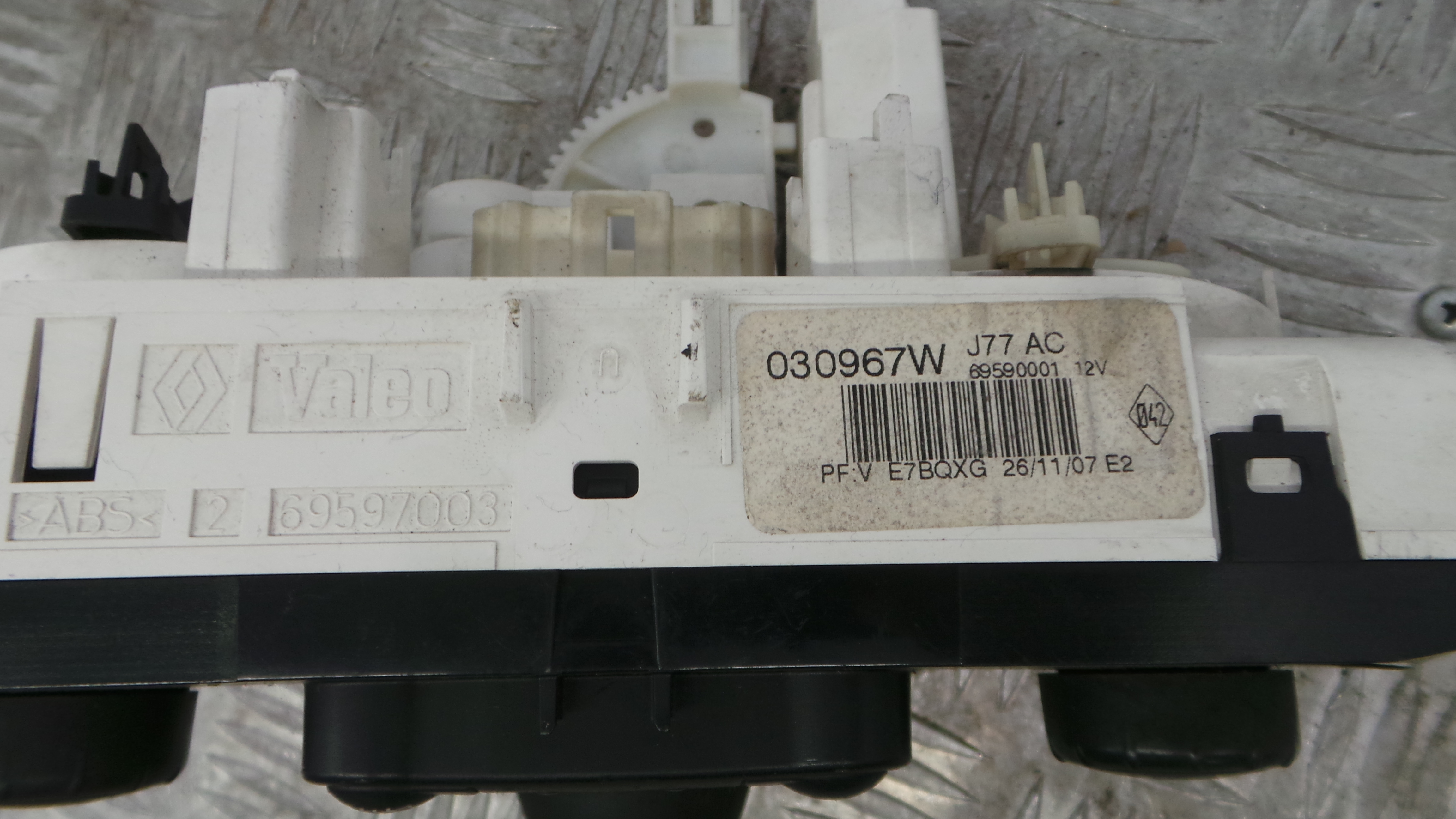 Comando da Sofagem / Climatronic 030967W - RENAULT CLIO III (BR0/1, CR0/1)-36928622