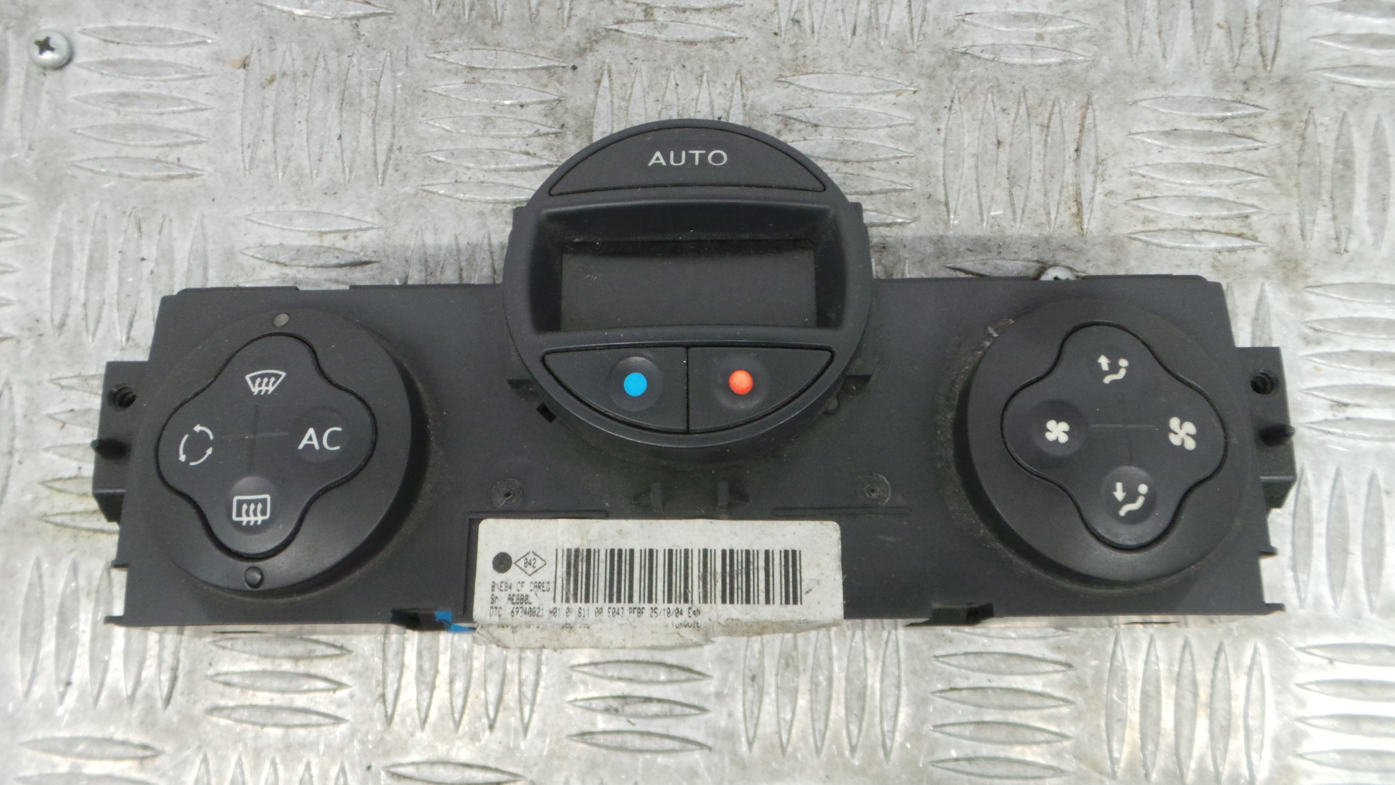 Comando da Sofagem / Climatronic 8200344840 - RENAULT MEGANE II (BM0/1_, CM0/1_)-36928799 Comando da Sofagem / Climatronic 8200344840 - RENAULT MEGANE II (BM0/1_, CM0/1_)-36928799