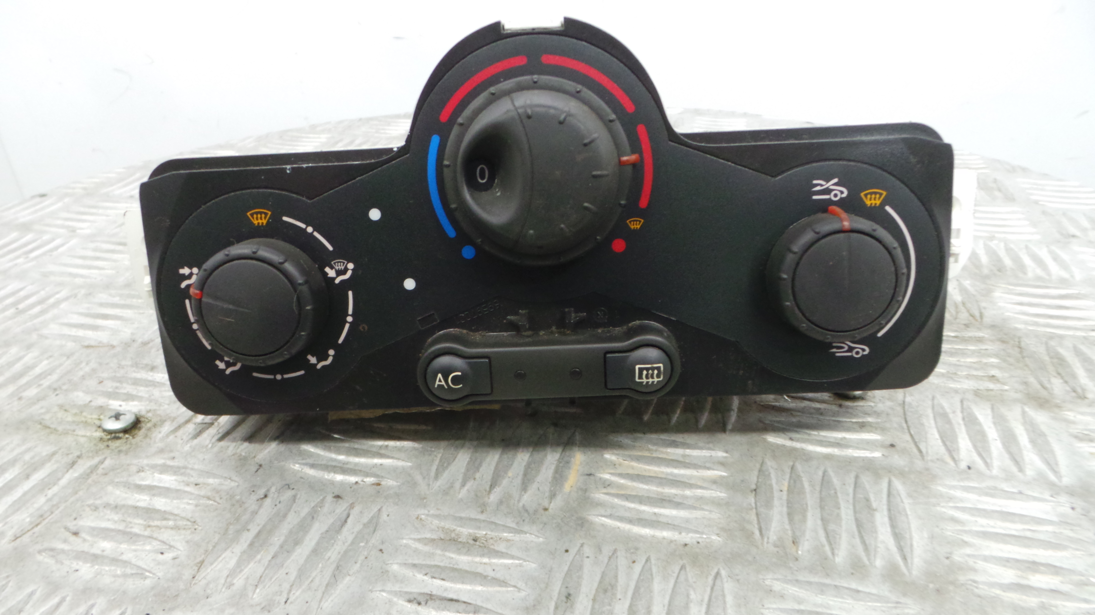 Comando da Sofagem / Climatronic 030967W - RENAULT CLIO III (BR0/1, CR0/1)-36928810