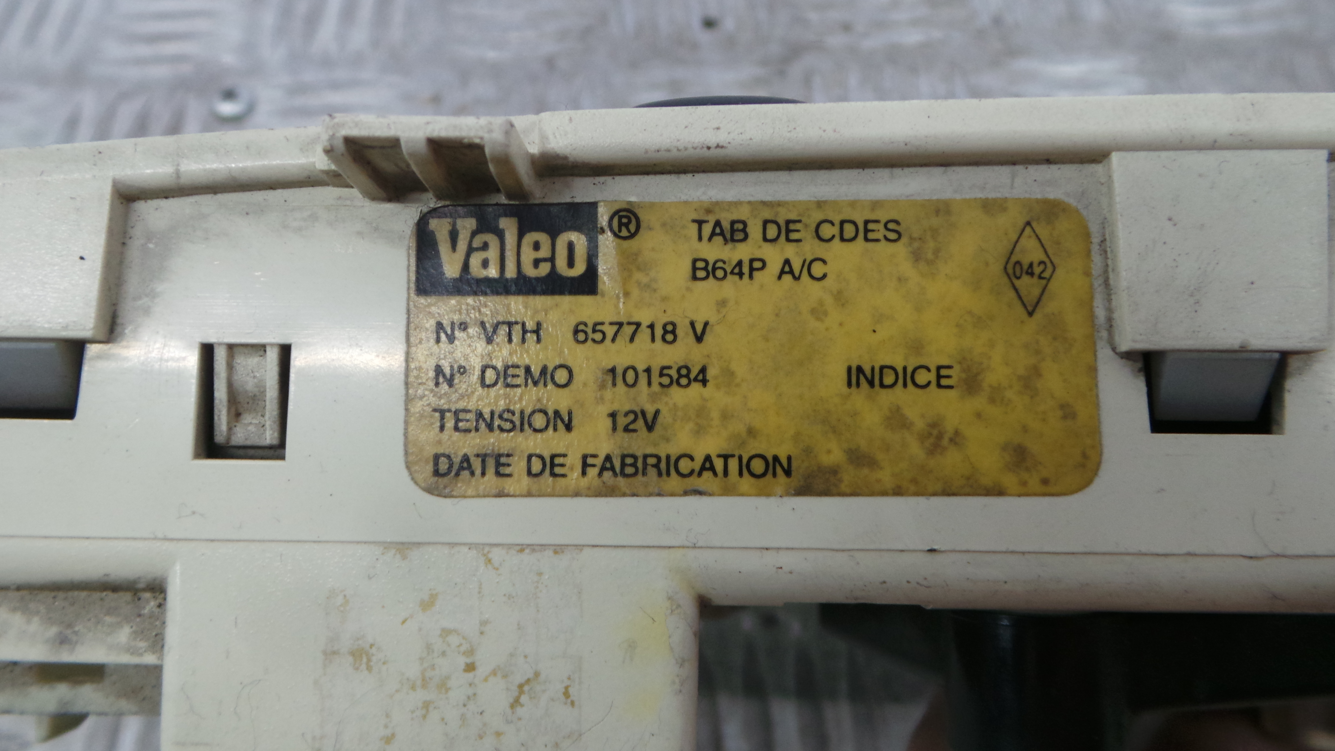 Comando da Sofagem / Climatronic 657718V - RENAULT MEGANE I (BA0/1_)-36928816