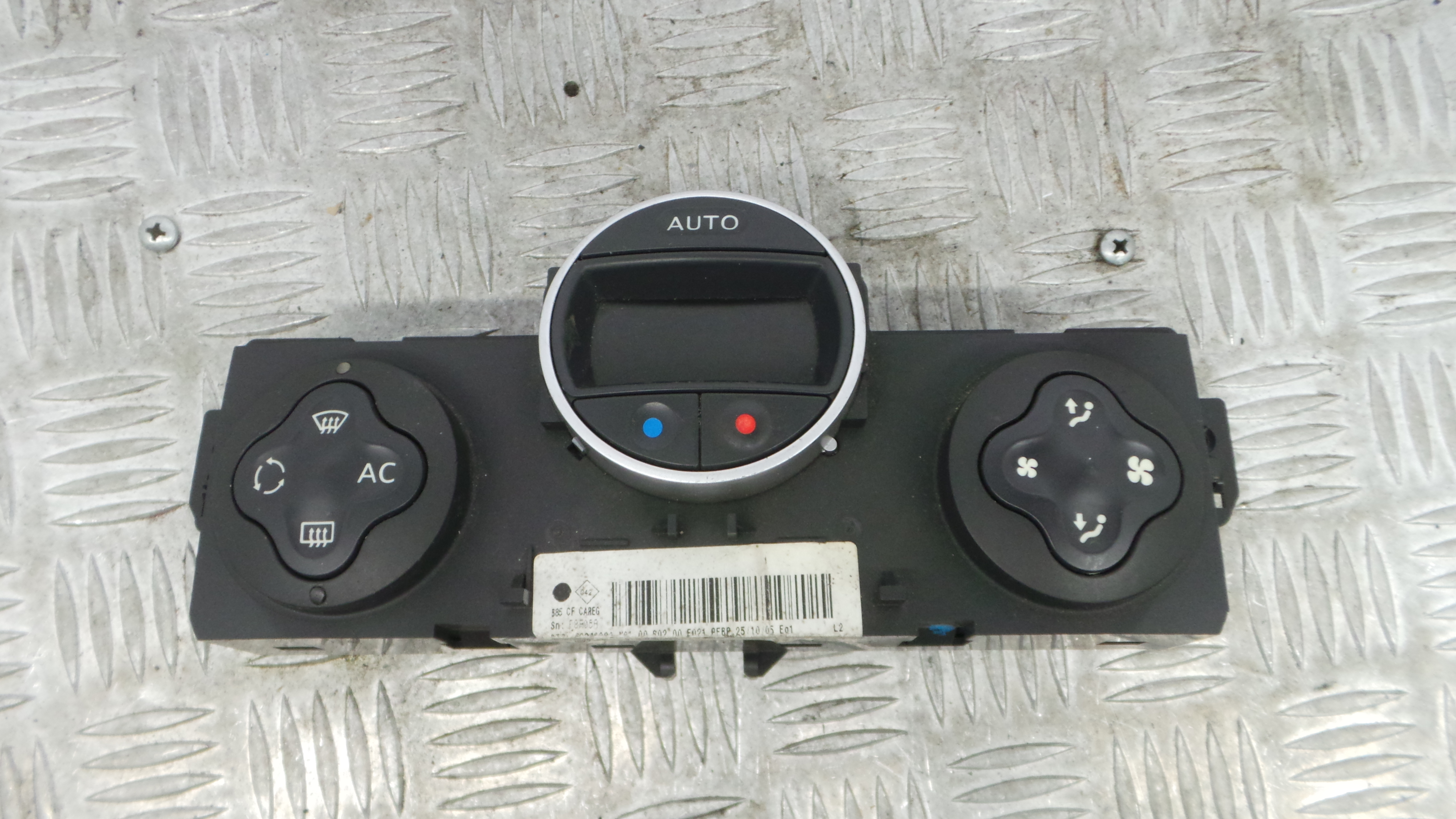 Comando da Sofagem / Climatronic 8200296683 - RENAULT CLIO III (BR0/1, CR0/1)-36928860
