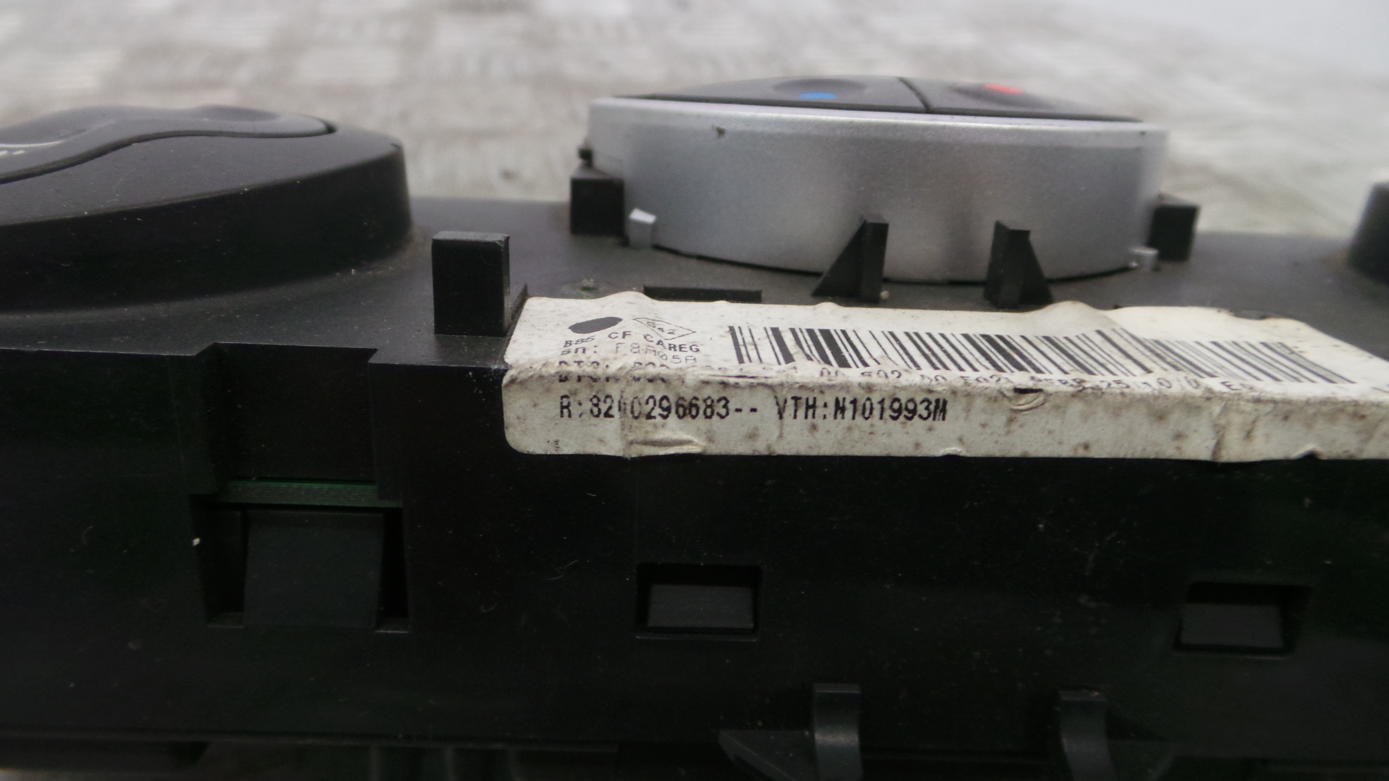 Comando da Sofagem / Climatronic 8200296683 - RENAULT CLIO III (BR0/1, CR0/1)-36928860