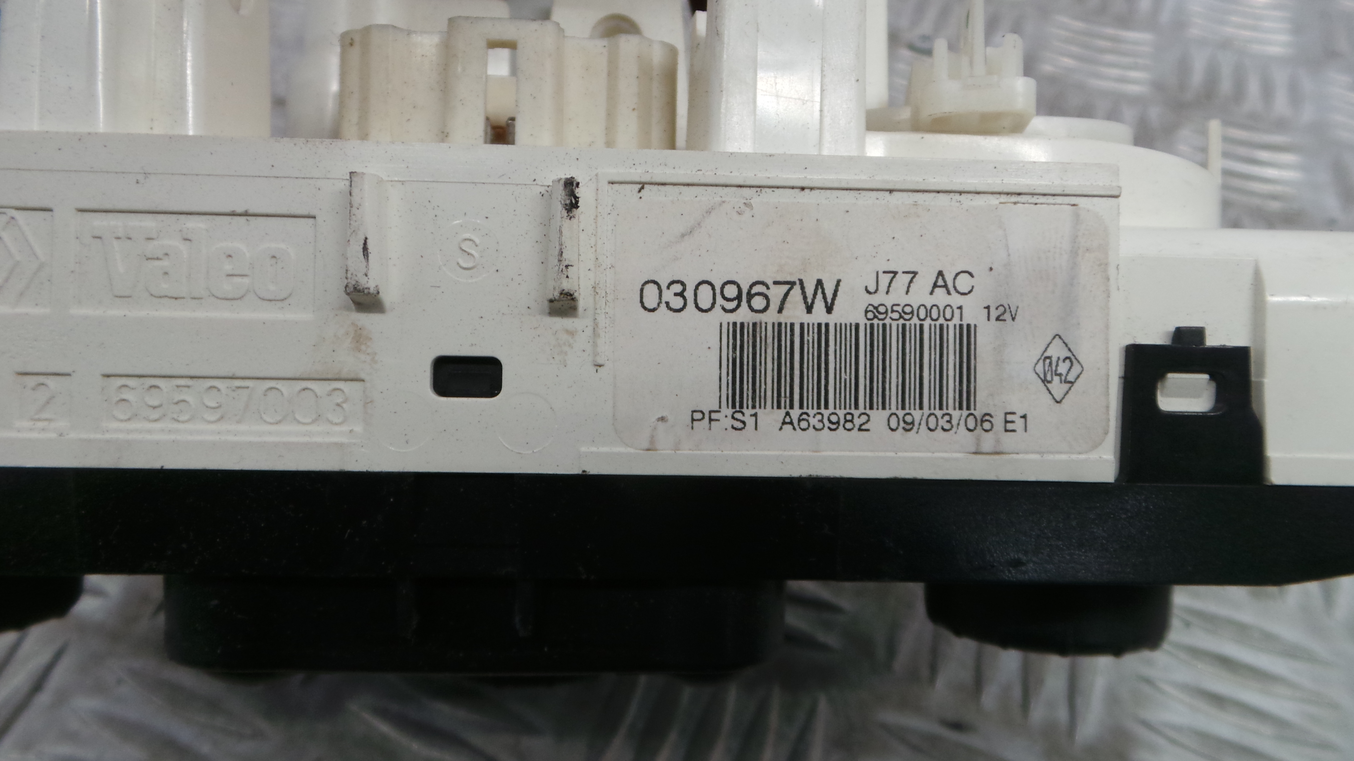 Comando da Sofagem / Climatronic 030967W - RENAULT CLIO III (BR0/1, CR0/1)-36928875