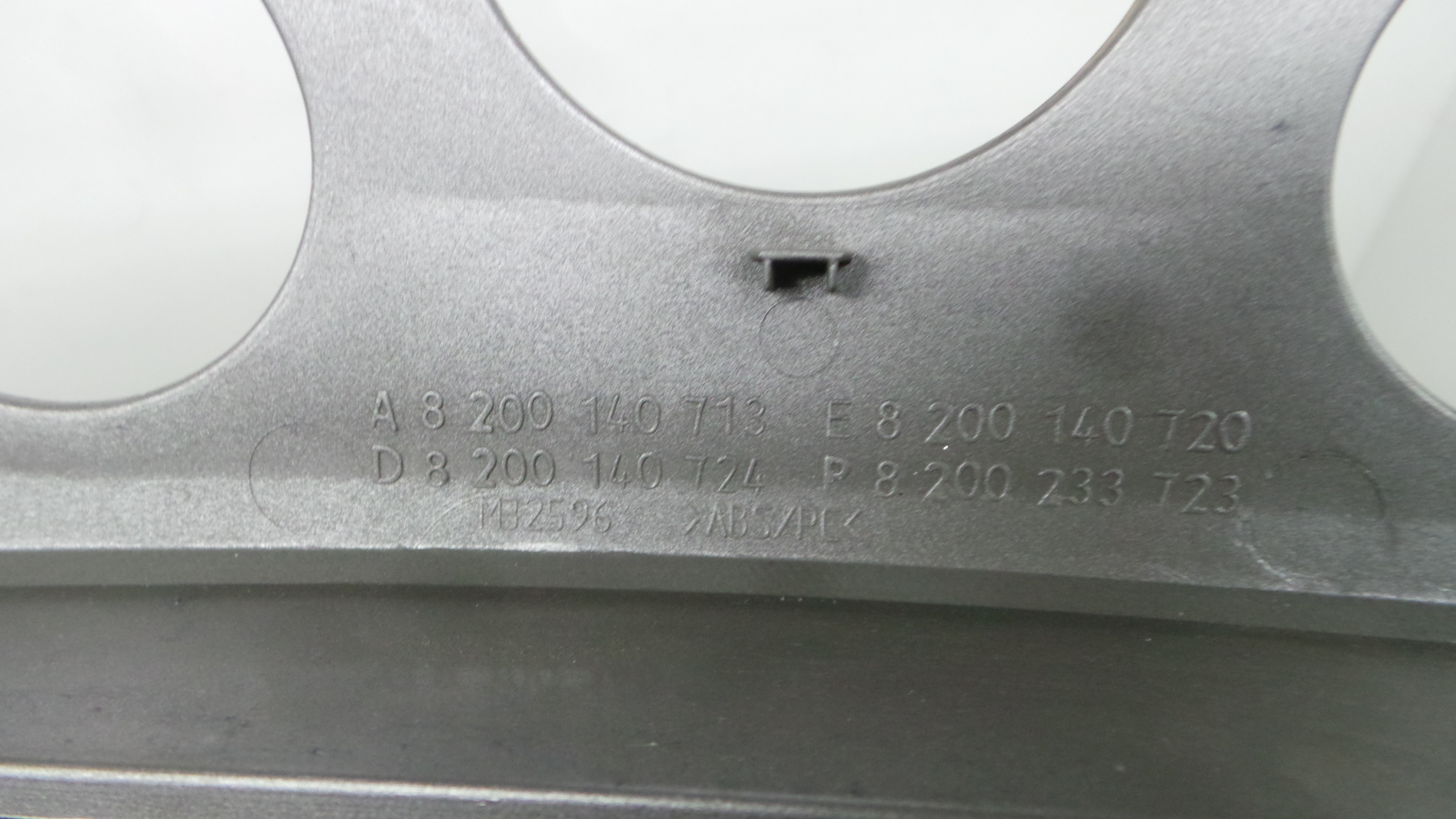 Aro Consola Central 8200140713 - RENAULT SCÉNIC II (JM0/1_)-36928919