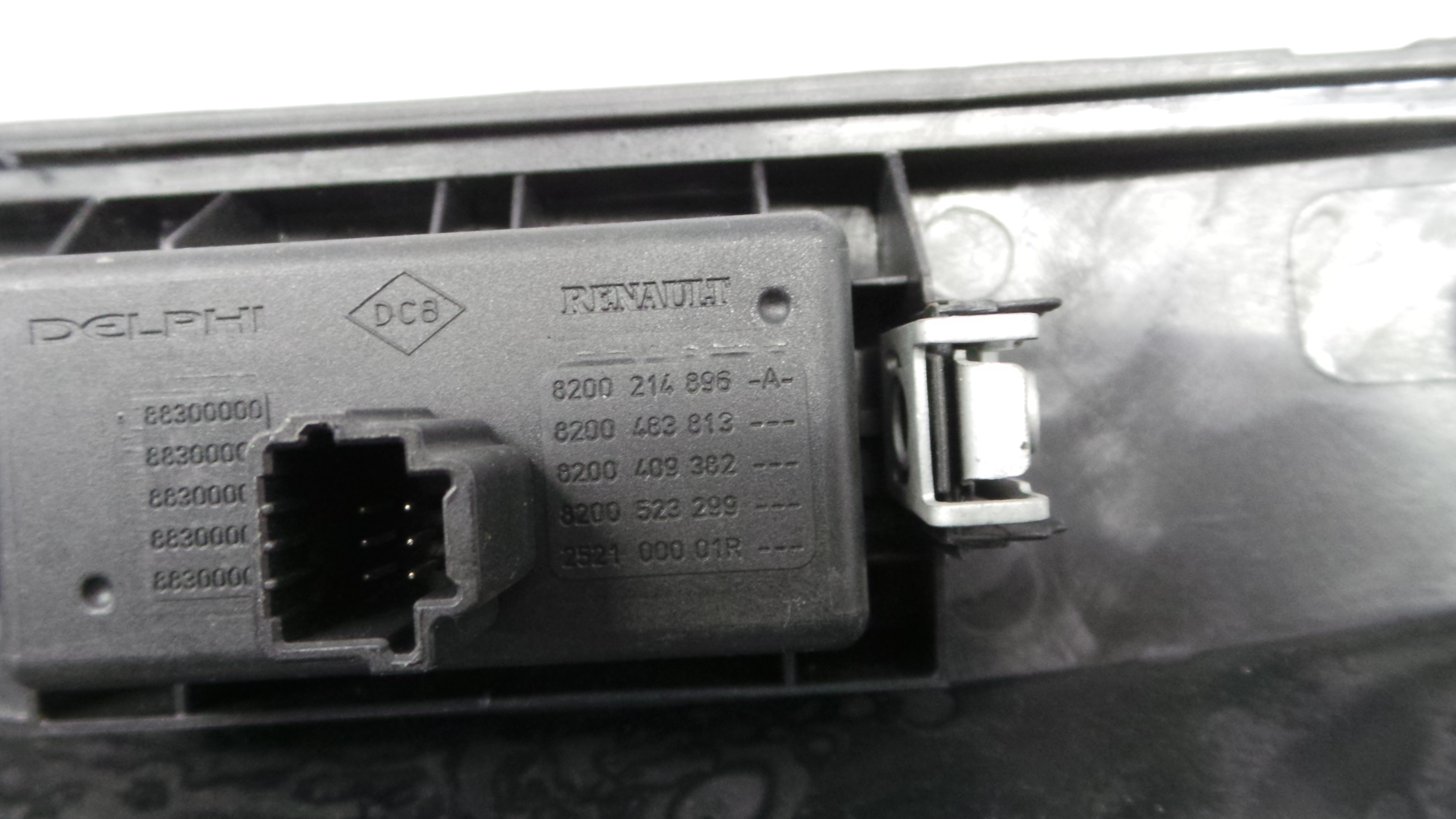 Aro Consola Central 8200407764 - RENAULT CLIO III (BR0/1, CR0/1)-36929160