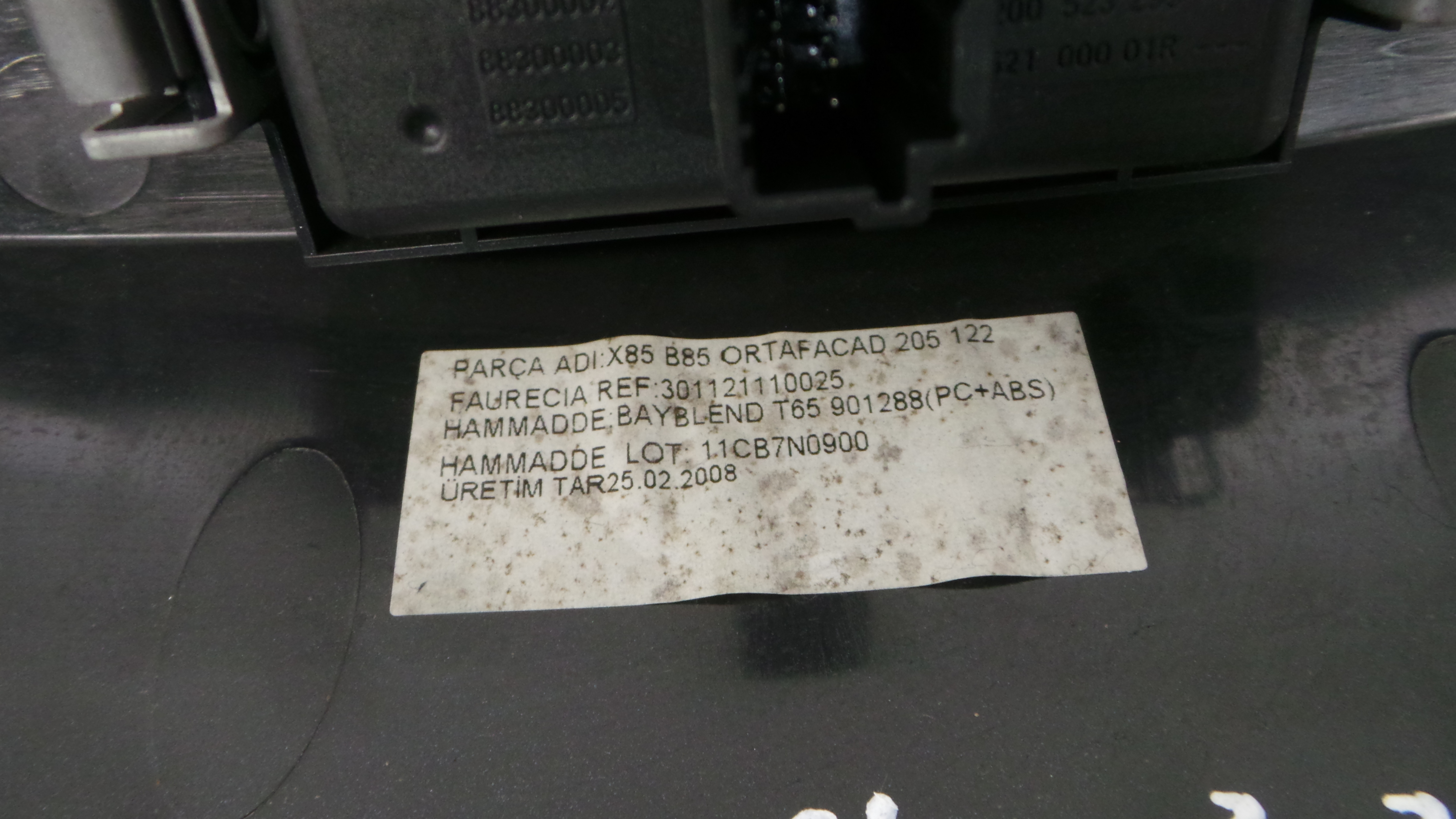 Aro Consola Central 301121110025 - RENAULT CLIO III (BR0/1, CR0/1)-36929164