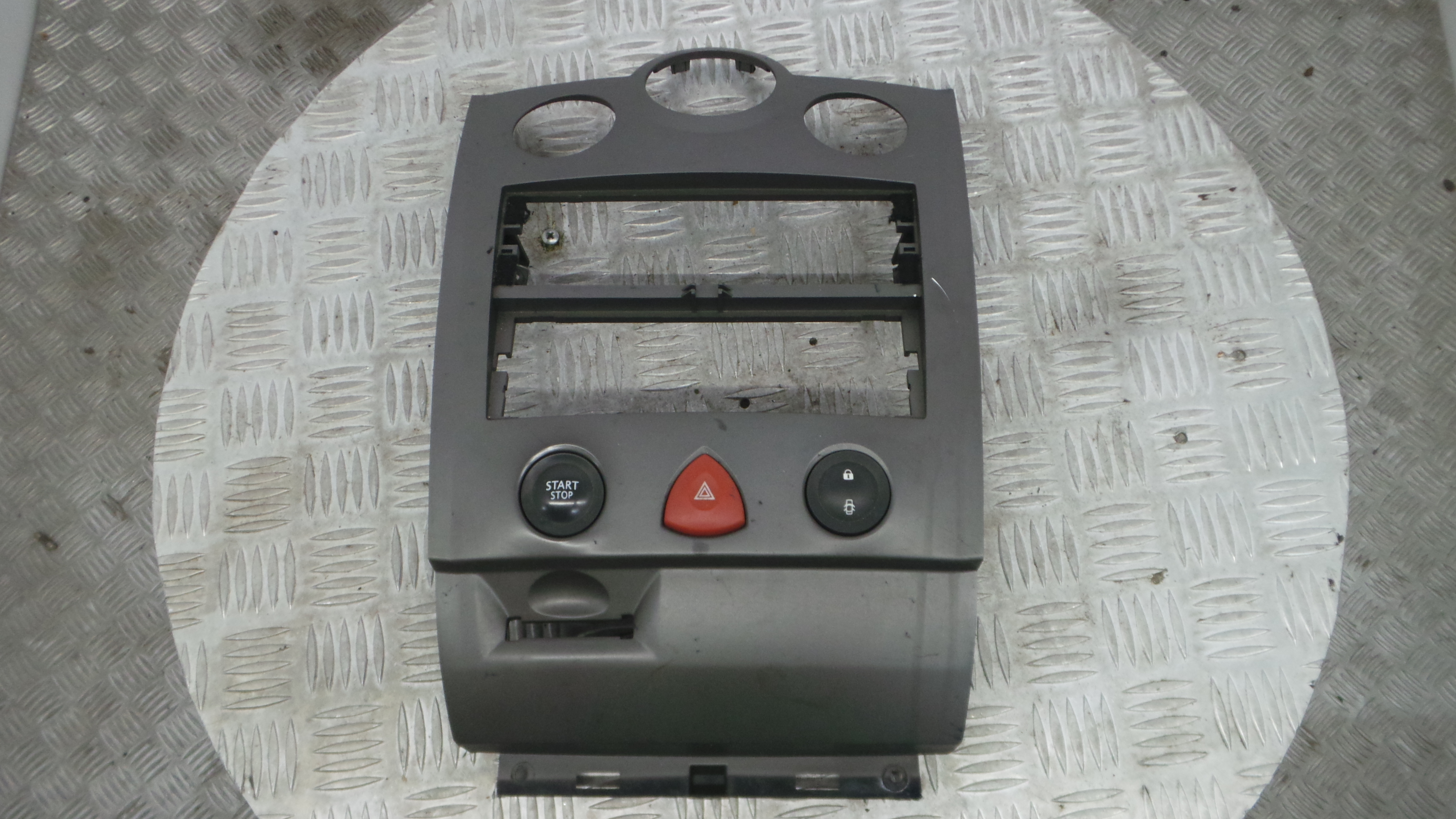 Aro Consola Central 72135 - RENAULT MEGANE II (BM0/1_, CM0/1_)-36929467
