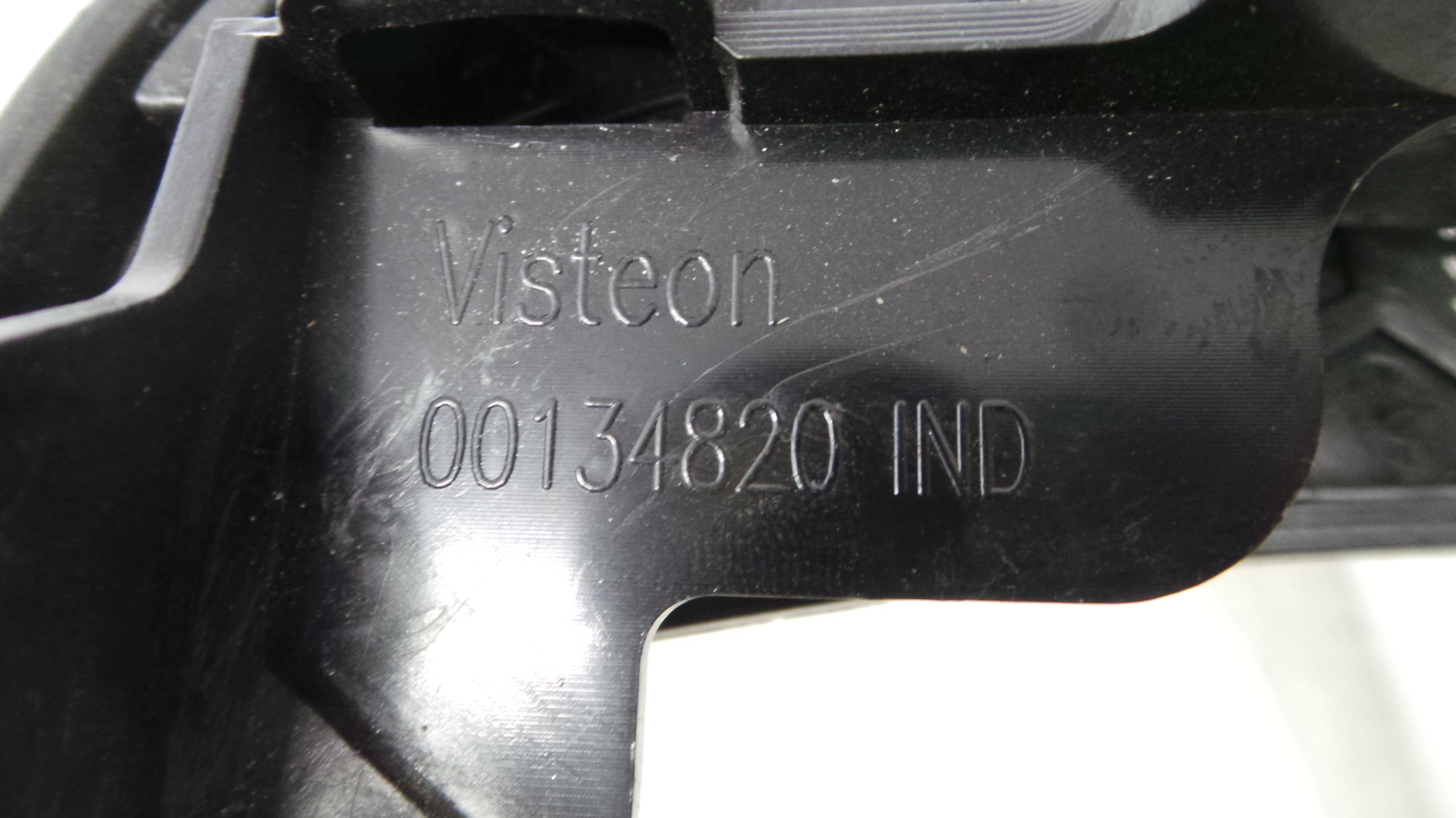 Aro Consola Central 681046679R - RENAULT CLIO IV (BH_)-36929478