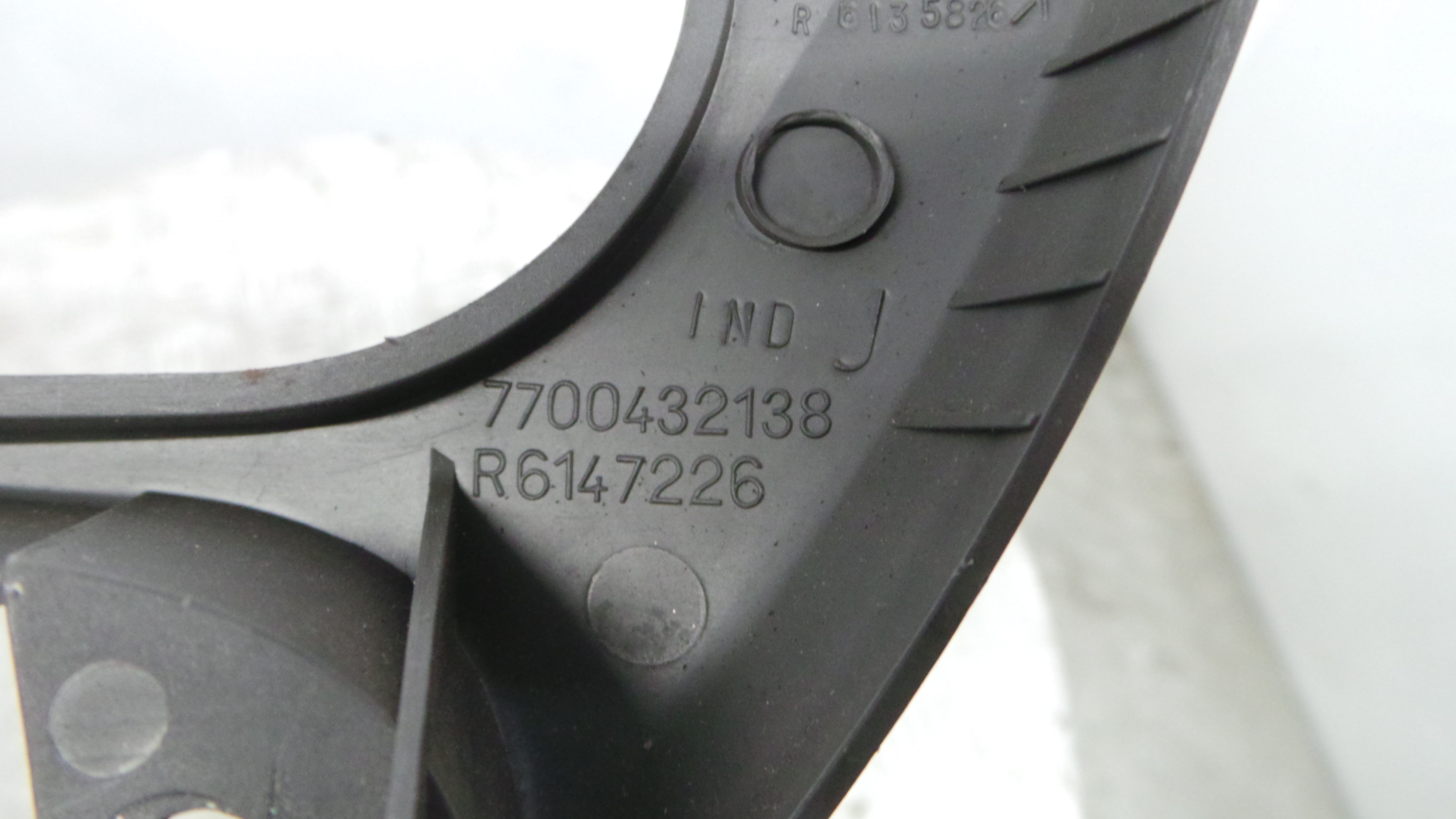 Aro Consola Central 7700432138 - RENAULT MEGANE Scénic (JA0/1_)-36929507