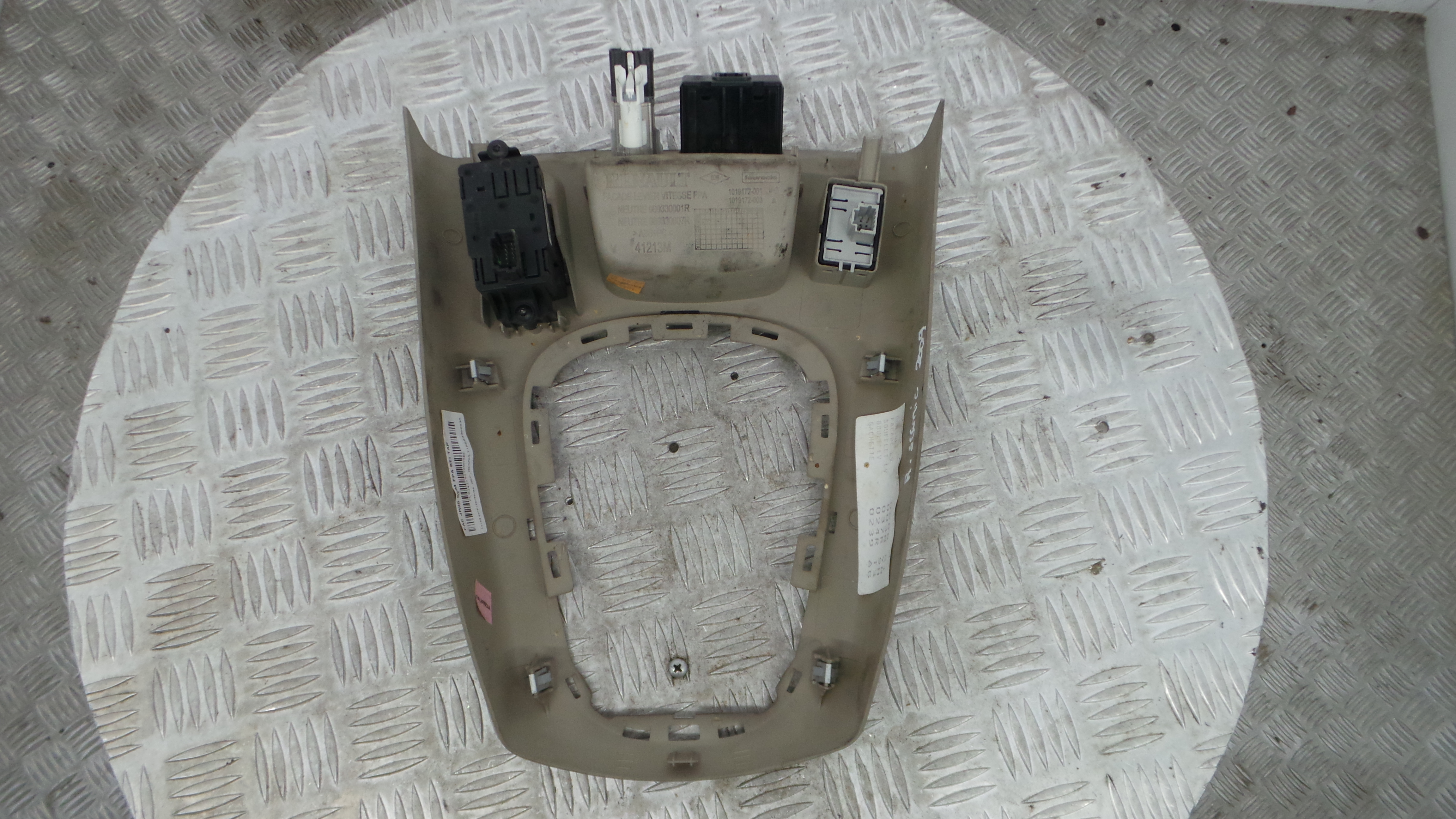 Aro Consola Central 969330003R - RENAULT SCÉNIC III (JZ0/1_)-36929515