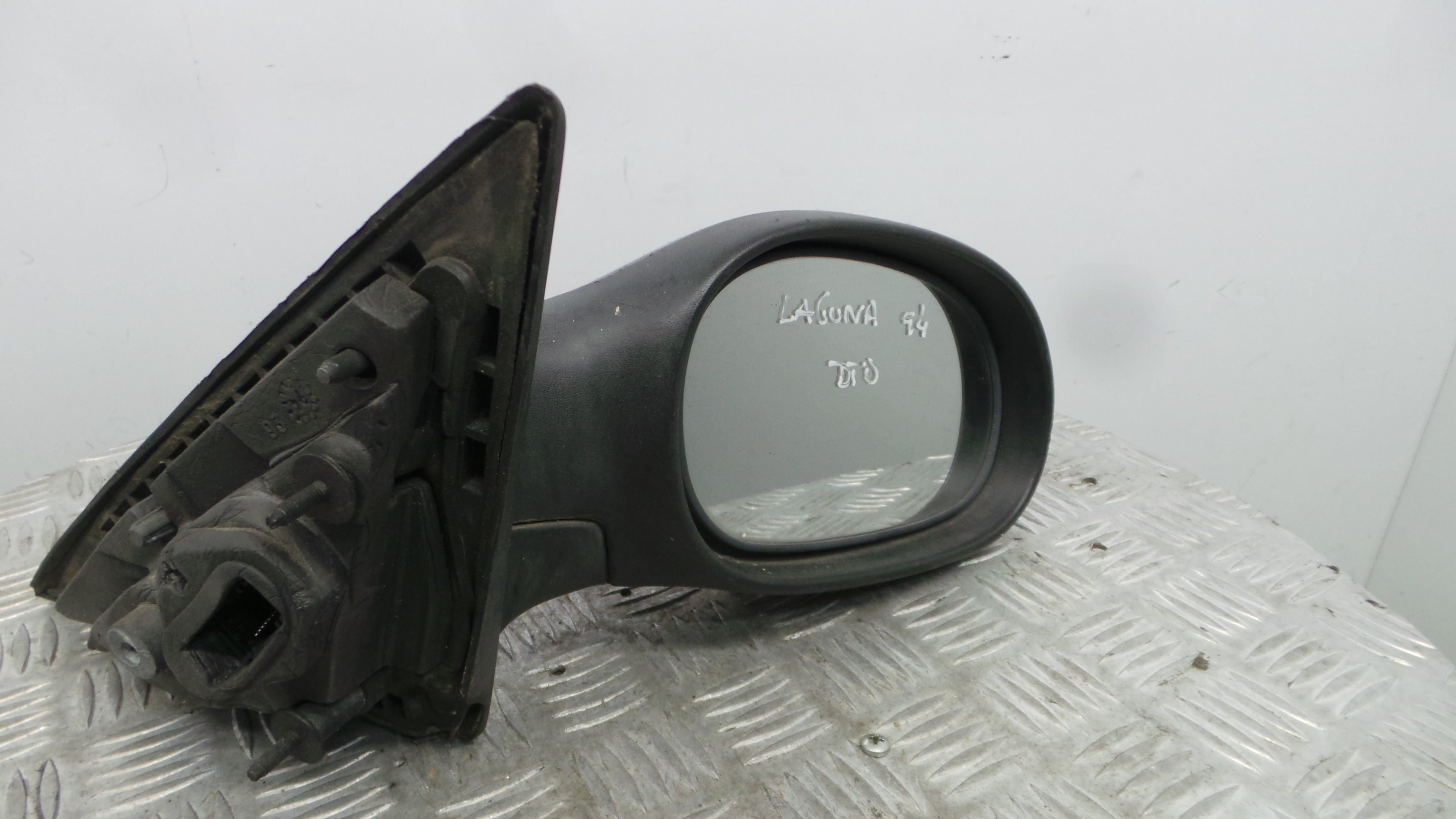 Espelho Retrovisor Dto 7700818979 - RENAULT LAGUNA I (B56_, 556_)-36929629