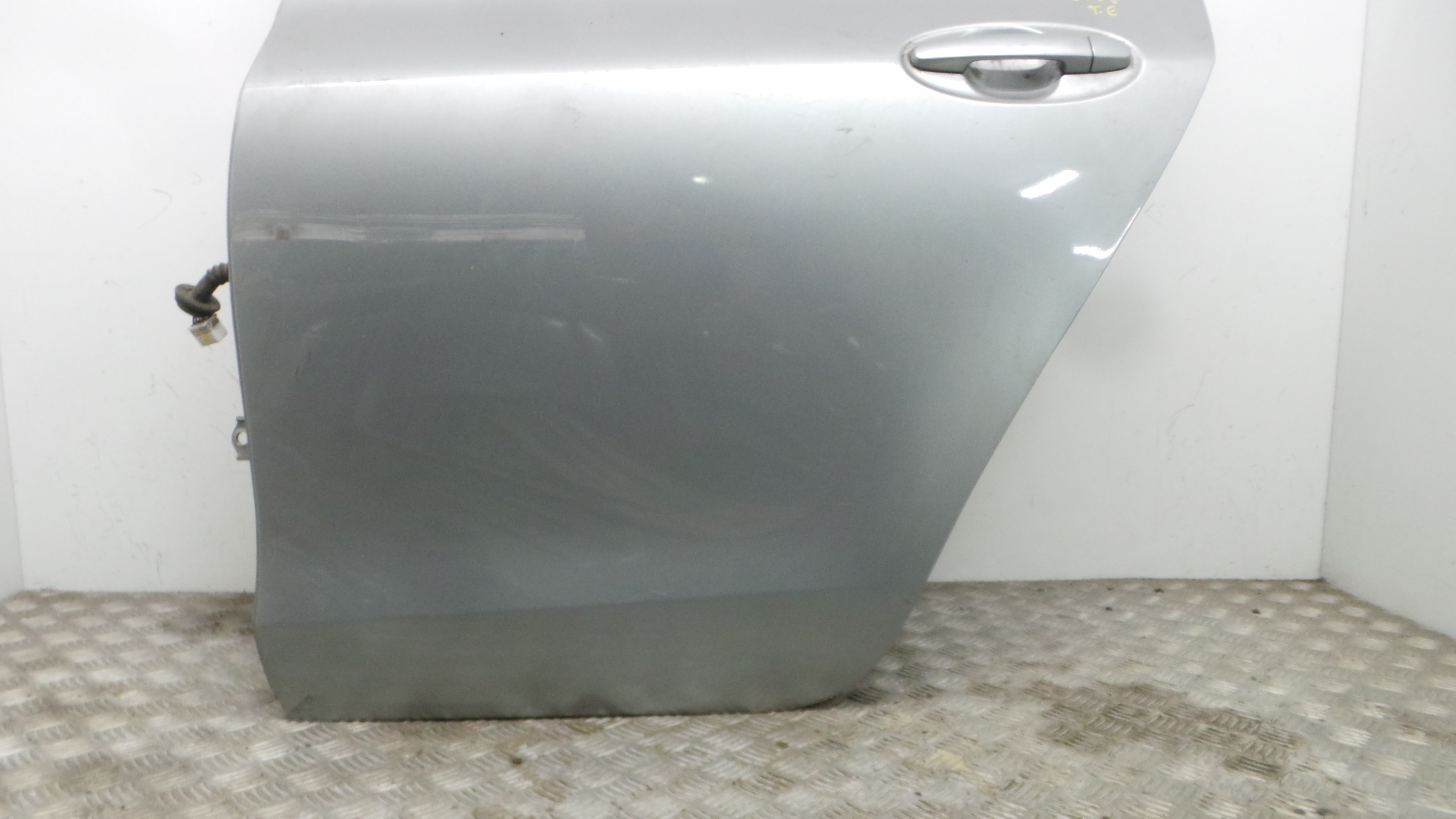 Porta Trás Esq 67004-0D110 - TOYOTA YARIS (_P9_), YARIS/VITZ (_P9_)-37035213