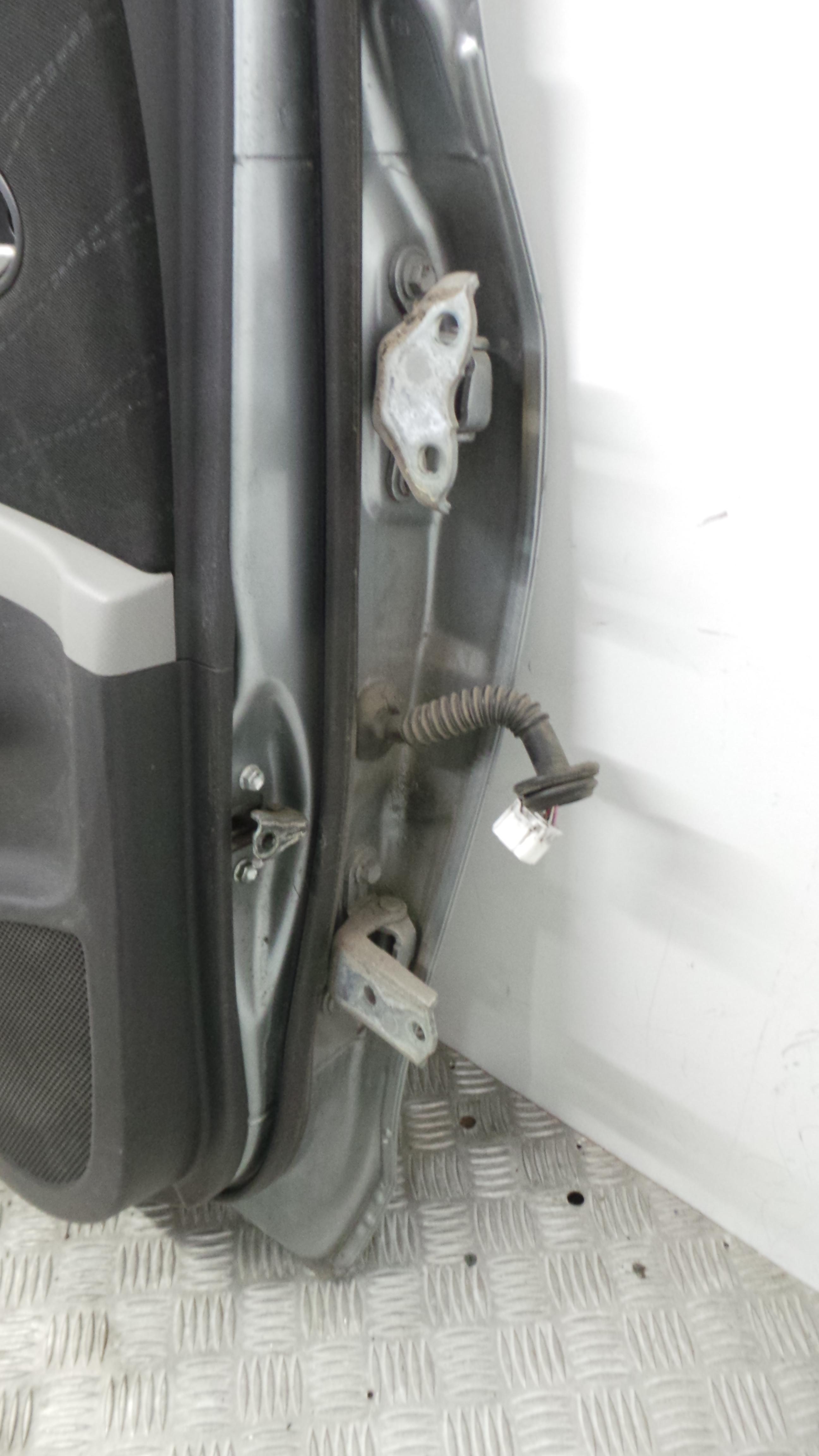 Porta Trás Esq 67004-0D110 - TOYOTA YARIS (_P9_), YARIS/VITZ (_P9_)-37035213