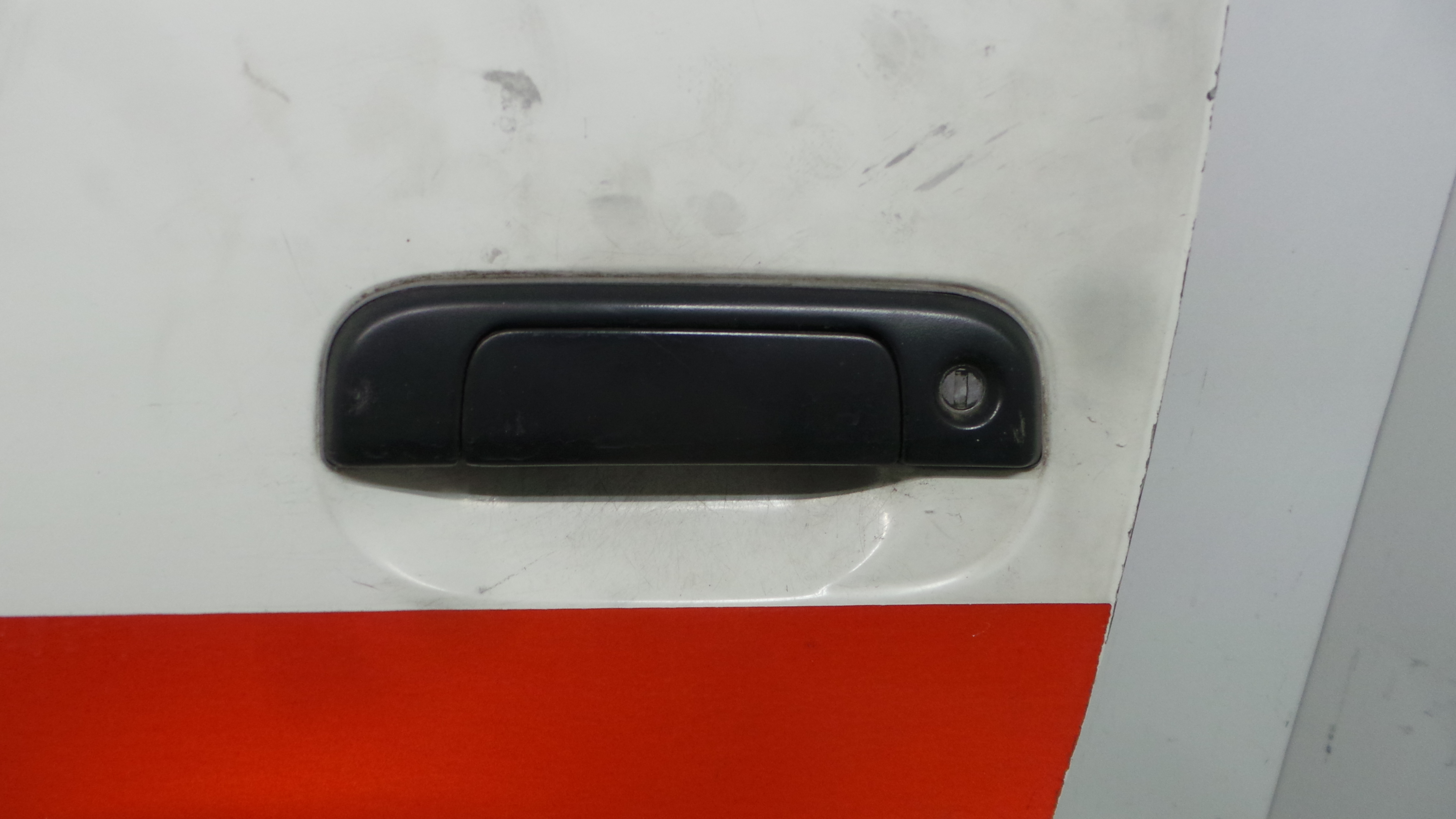 Puxador Exterior Trás esquerdo  - TOYOTA HIACE IV Caixa (_H1_)-37035334