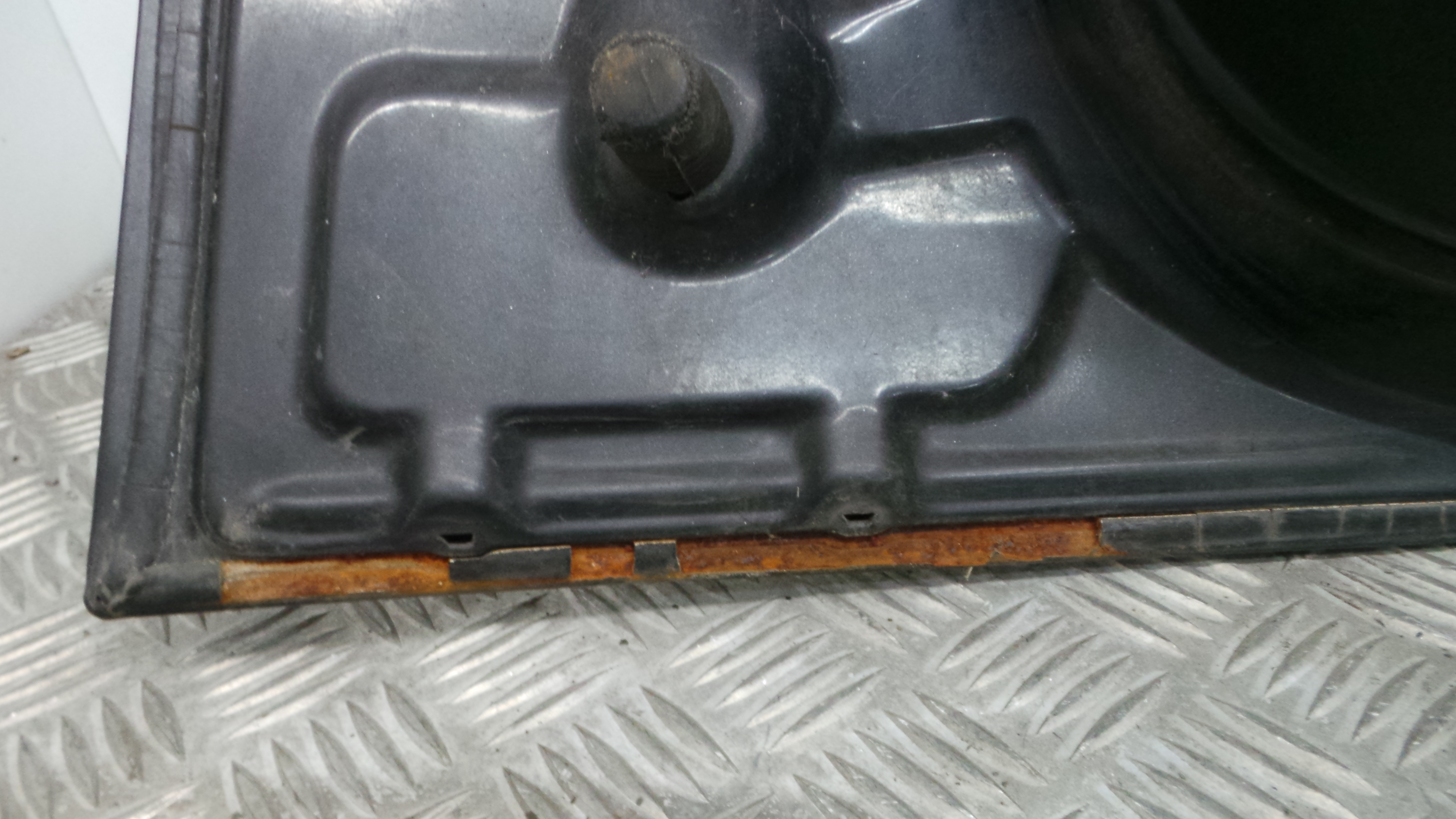 Tampa da Mala 1430141 - FORD FOCUS I (DAW, DBW)-37035377