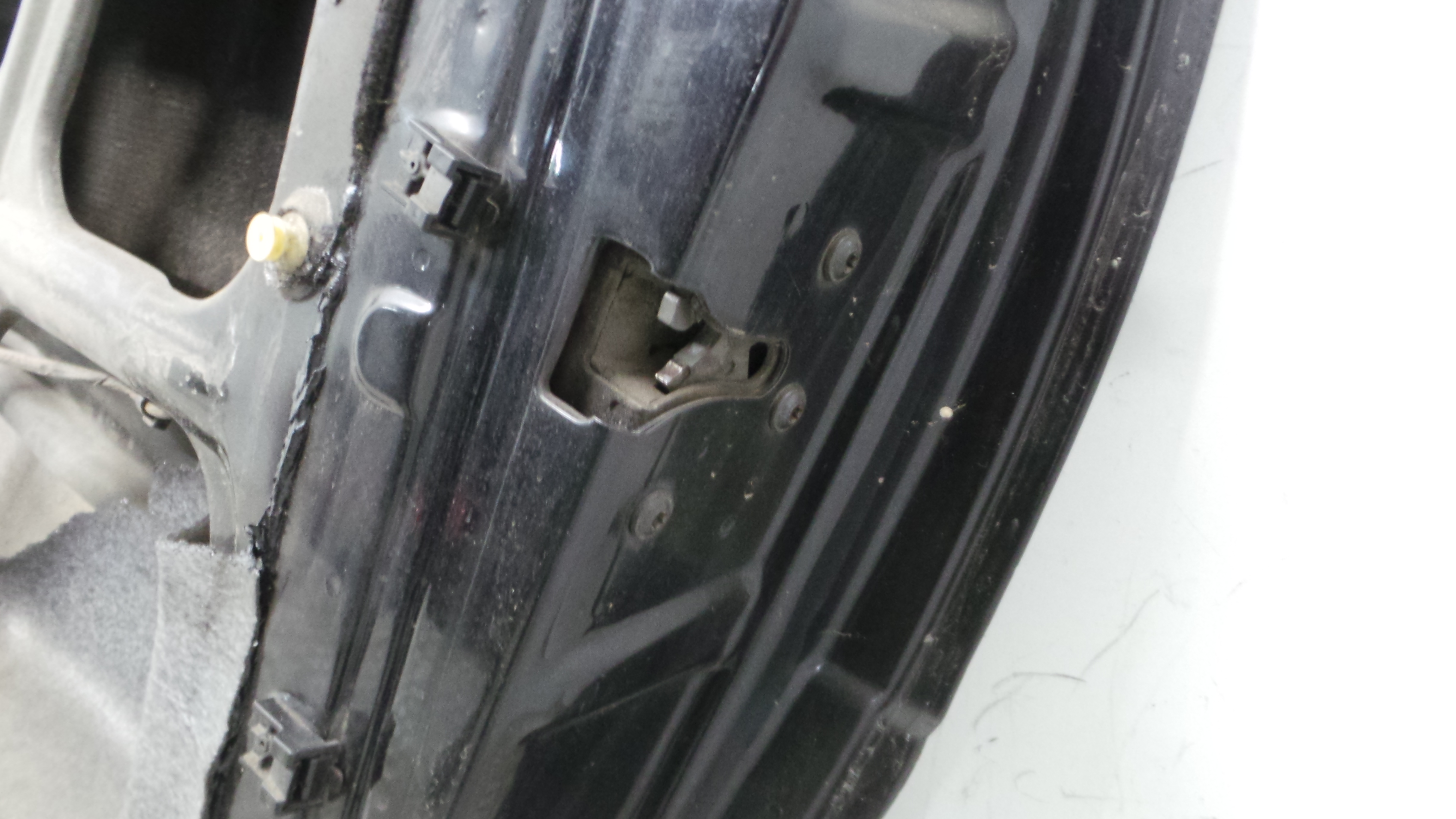 Fecho da Porta Dto  - FORD FOCUS I (DAW, DBW)-37035395