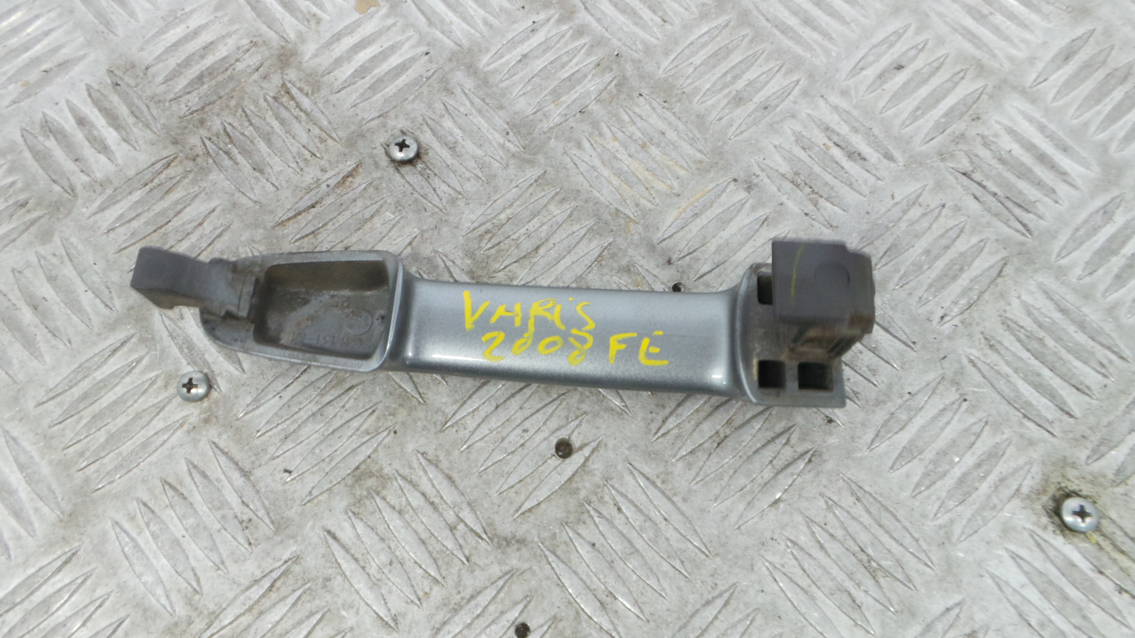 Puxador Exterior Frente Esquerdo 69210-0D060 - TOYOTA YARIS (_P9_), YARIS/VITZ (_P9_)-37035693