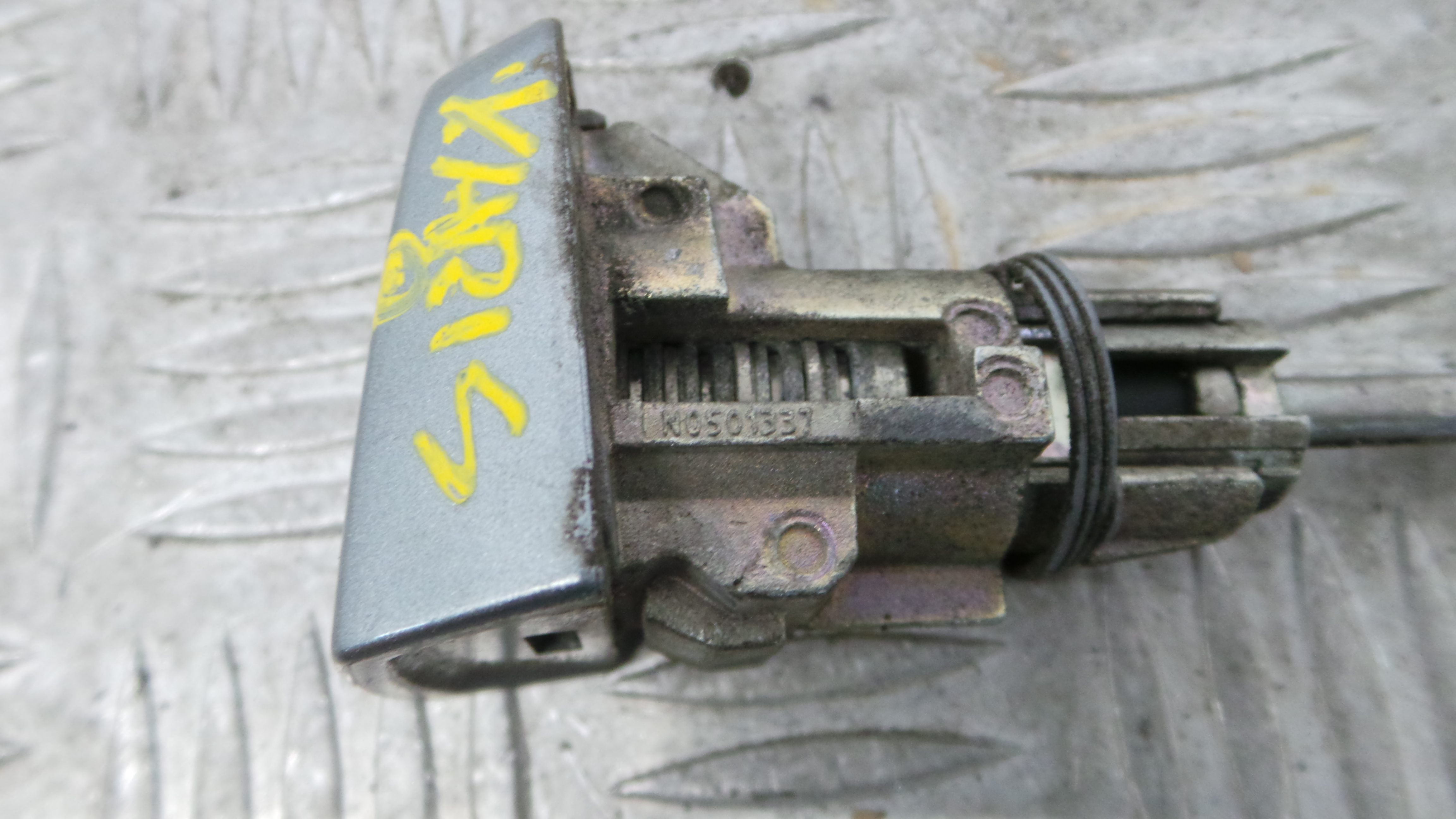 Canhão De Fechadura N0501337 - TOYOTA YARIS (_P9_), YARIS/VITZ (_P9_)-37035695