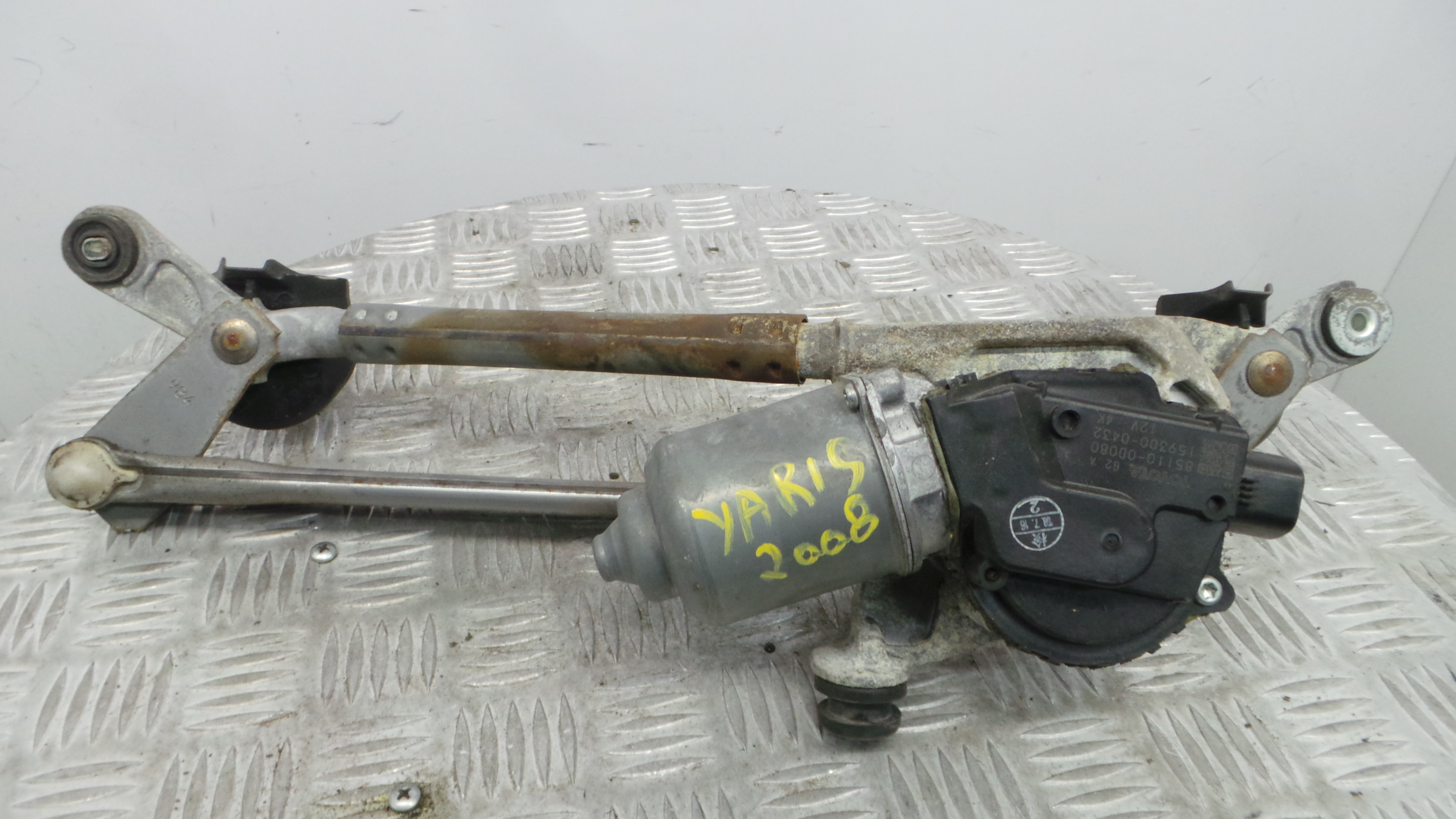 Motor Limpa Vidros Frente  85110-0D080 - TOYOTA YARIS (_P9_), YARIS/VITZ (_P9_)-37035856