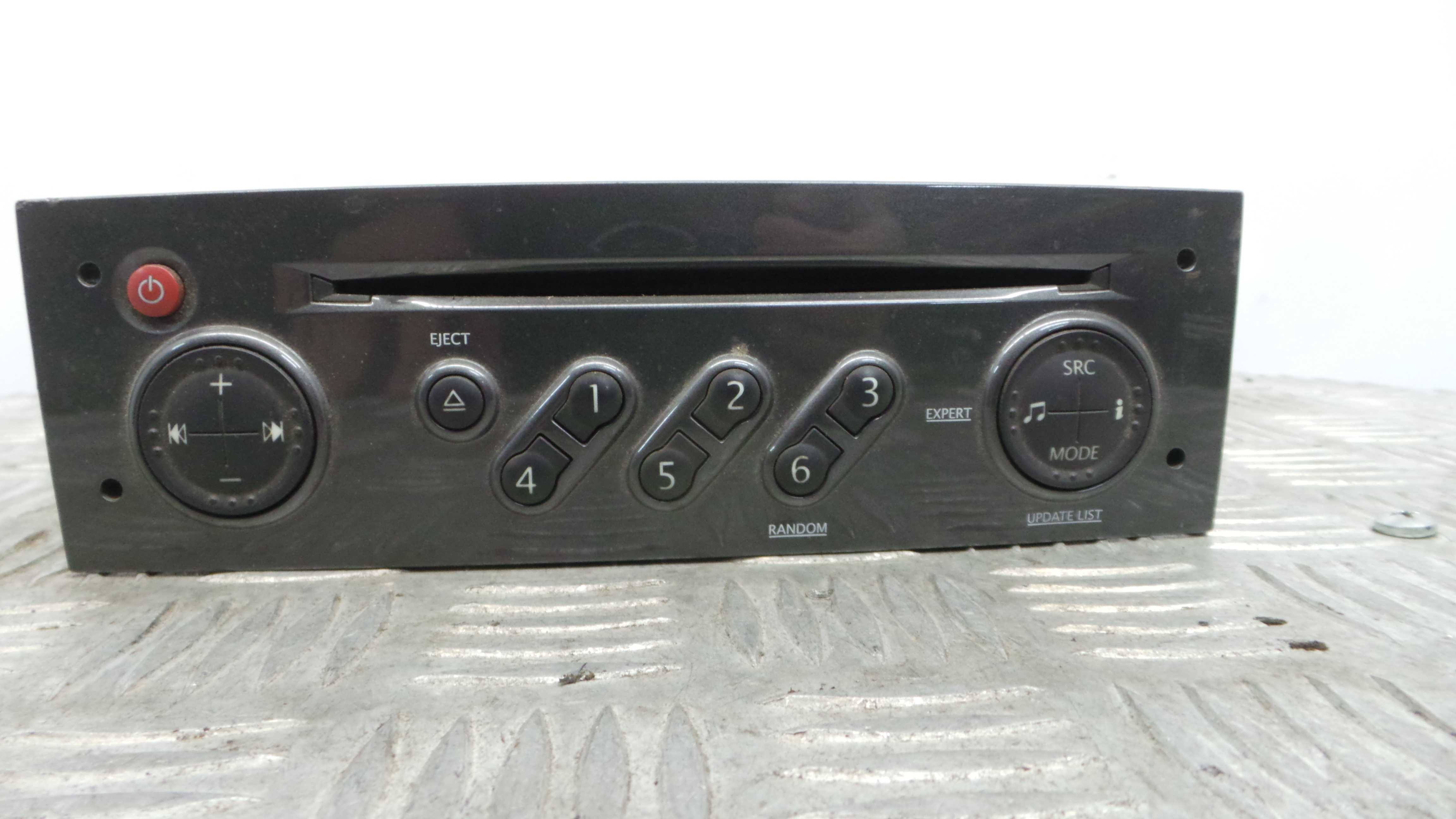 Auto-rádios 8200666146C - RENAULT CLIO III (BR0/1, CR0/1)-37036896