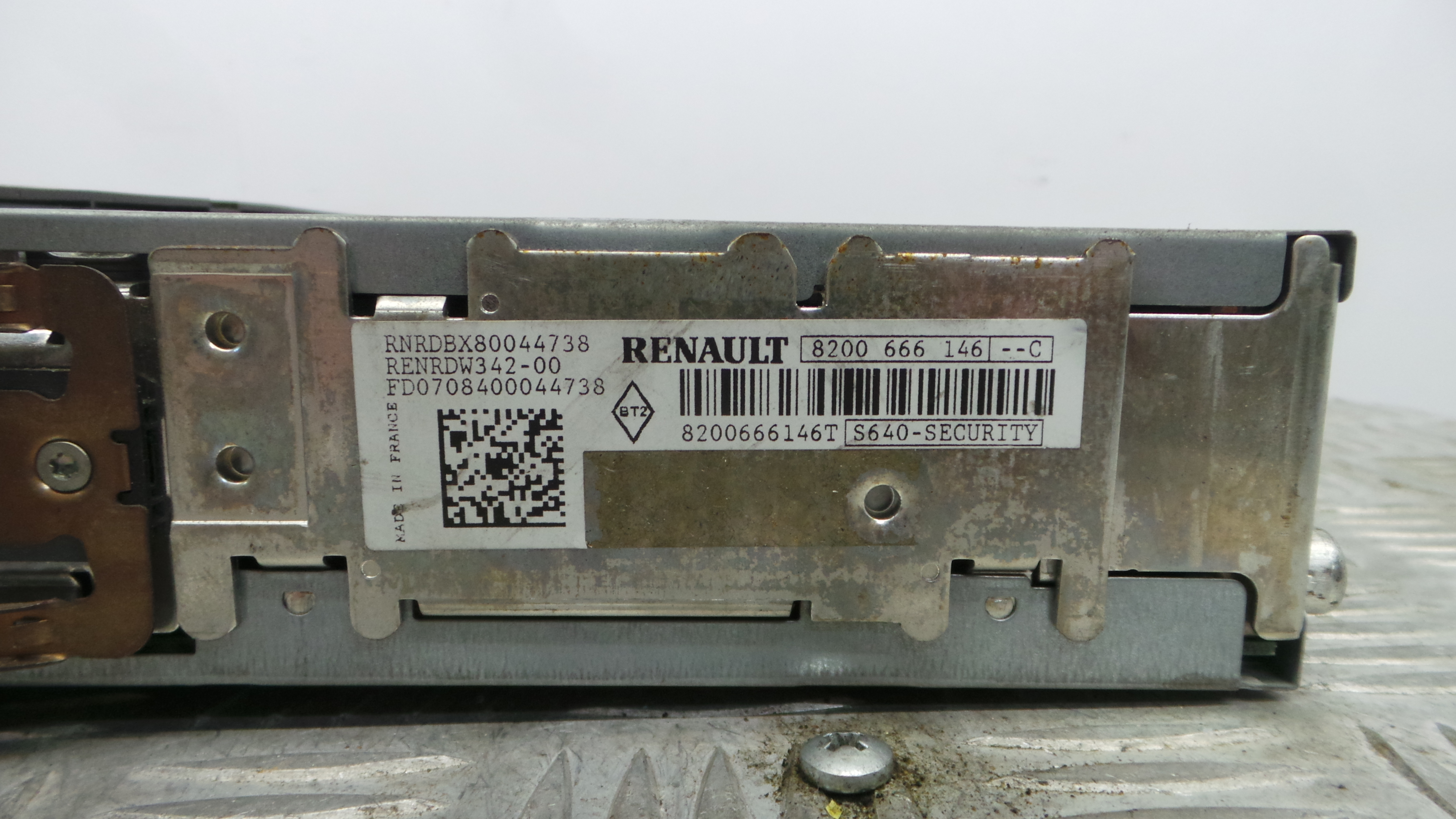 Auto-rádios 8200666146C - RENAULT CLIO III (BR0/1, CR0/1)-37036896