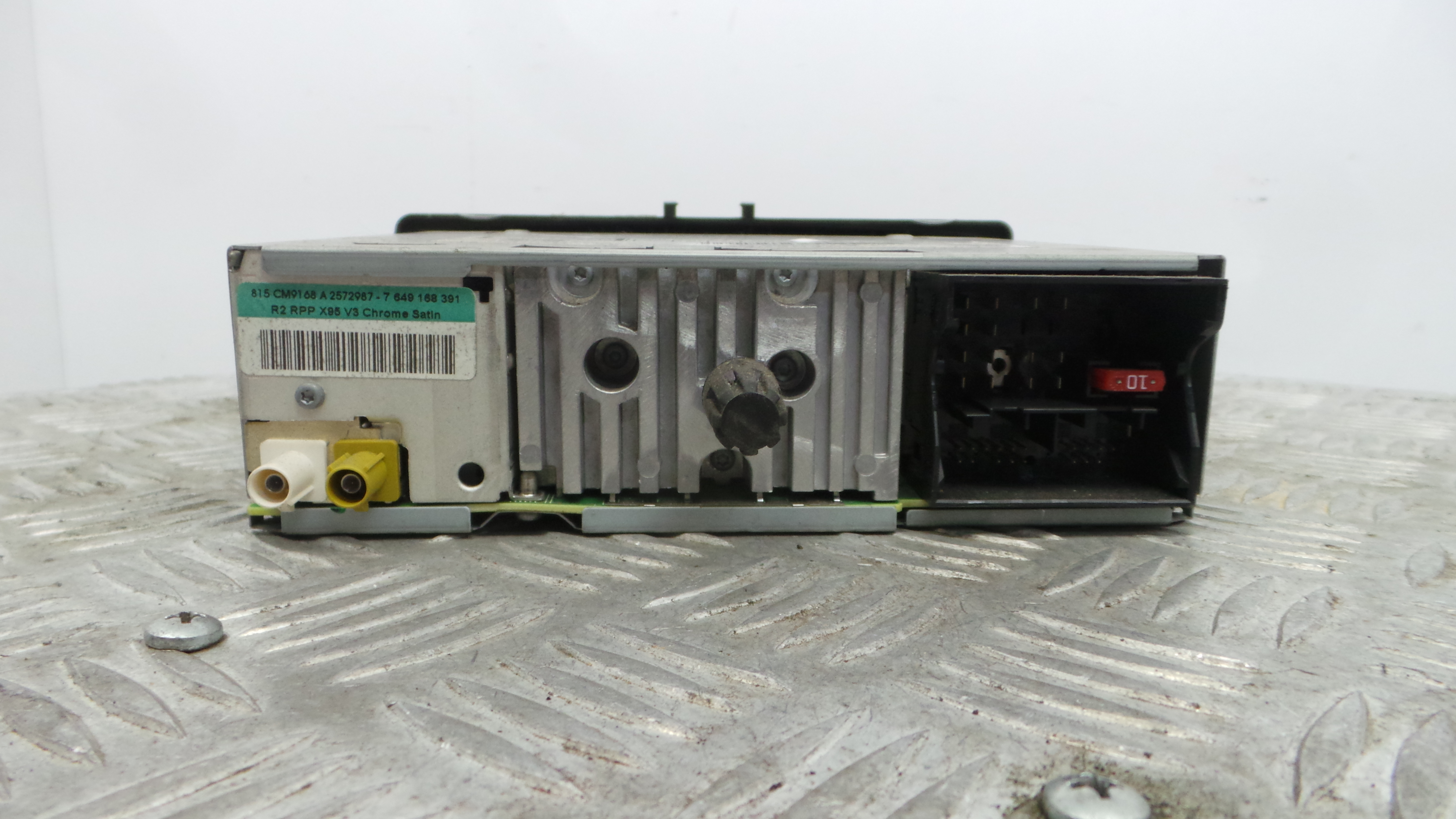 Auto-rádios 281157550R - RENAULT MEGANE III Hatchback (BZ0/1_, B3_)-37036905