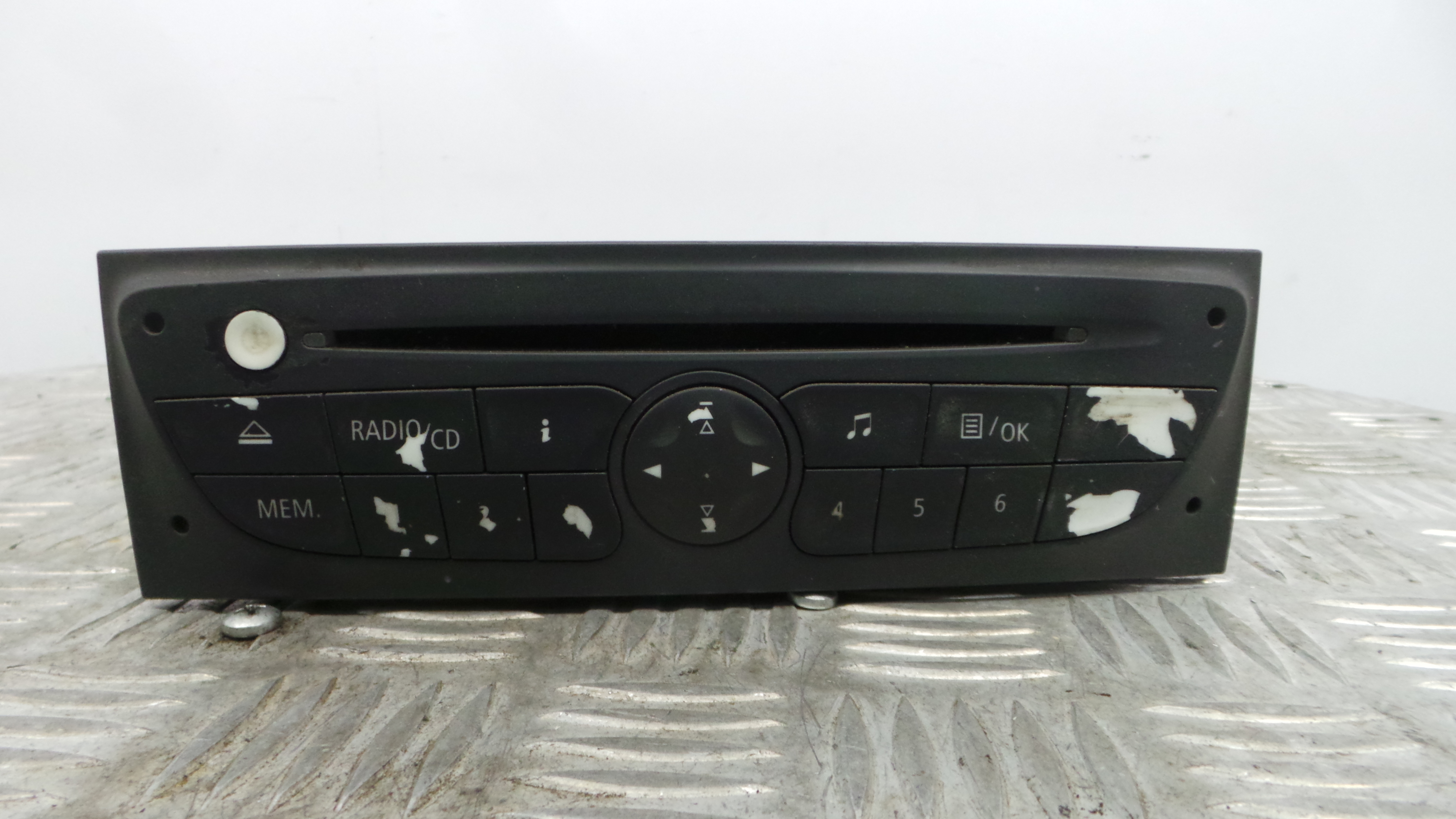Auto-rádios 281150038RA - RENAULT CLIO III (BR0/1, CR0/1)-37036969