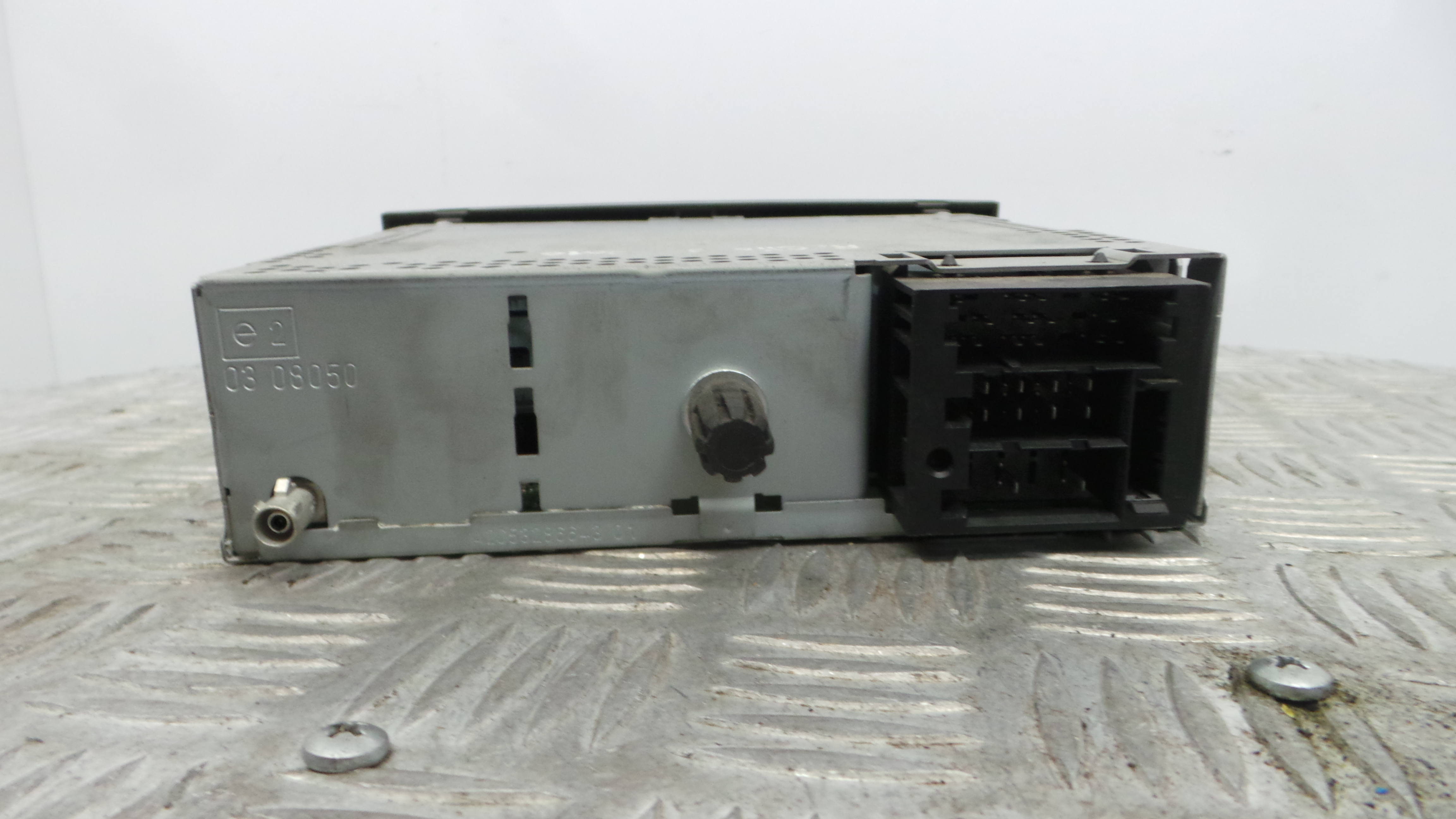 Auto-rádios 281150038RC - RENAULT CLIO III (BR0/1, CR0/1)-37037298