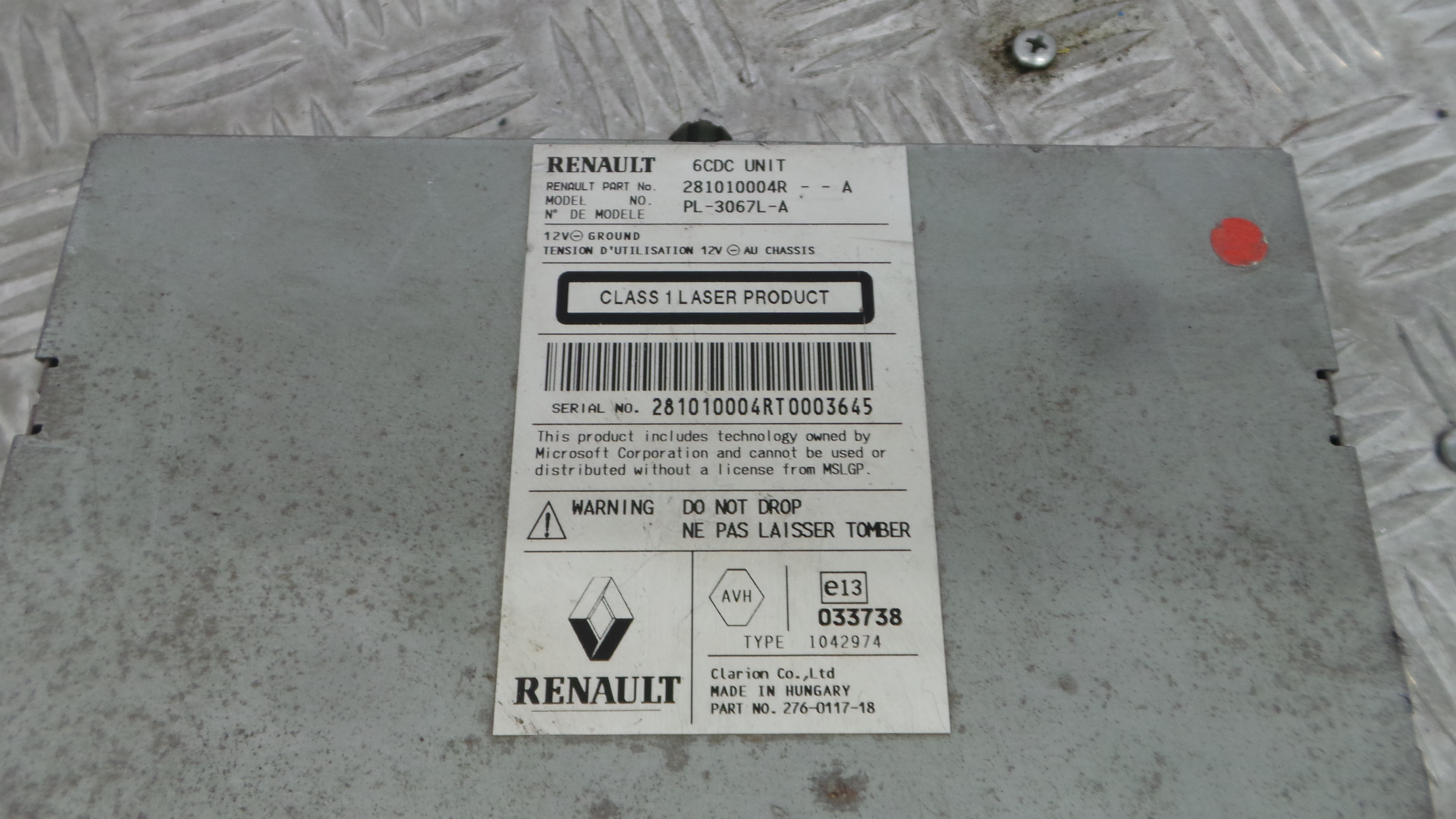 Auto-rádios 281010004R - RENAULT MEGANE III Hatchback (BZ0/1_, B3_)-37037313