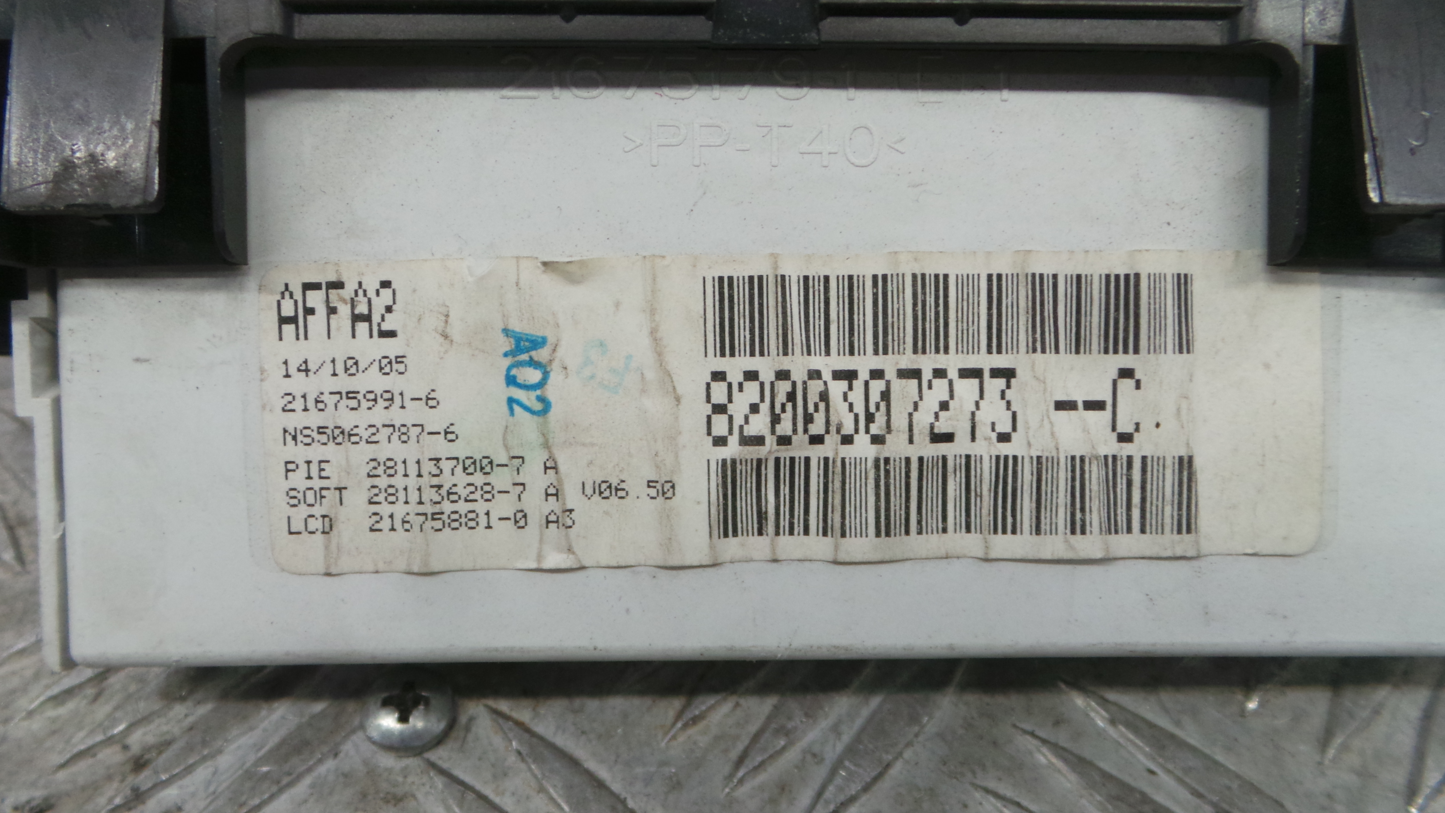 Display do Ar Condicionado / Rádio / GPS / DVD 8200307273-C - RENAULT CLIO III (BR0/1, CR0/1)-37037371