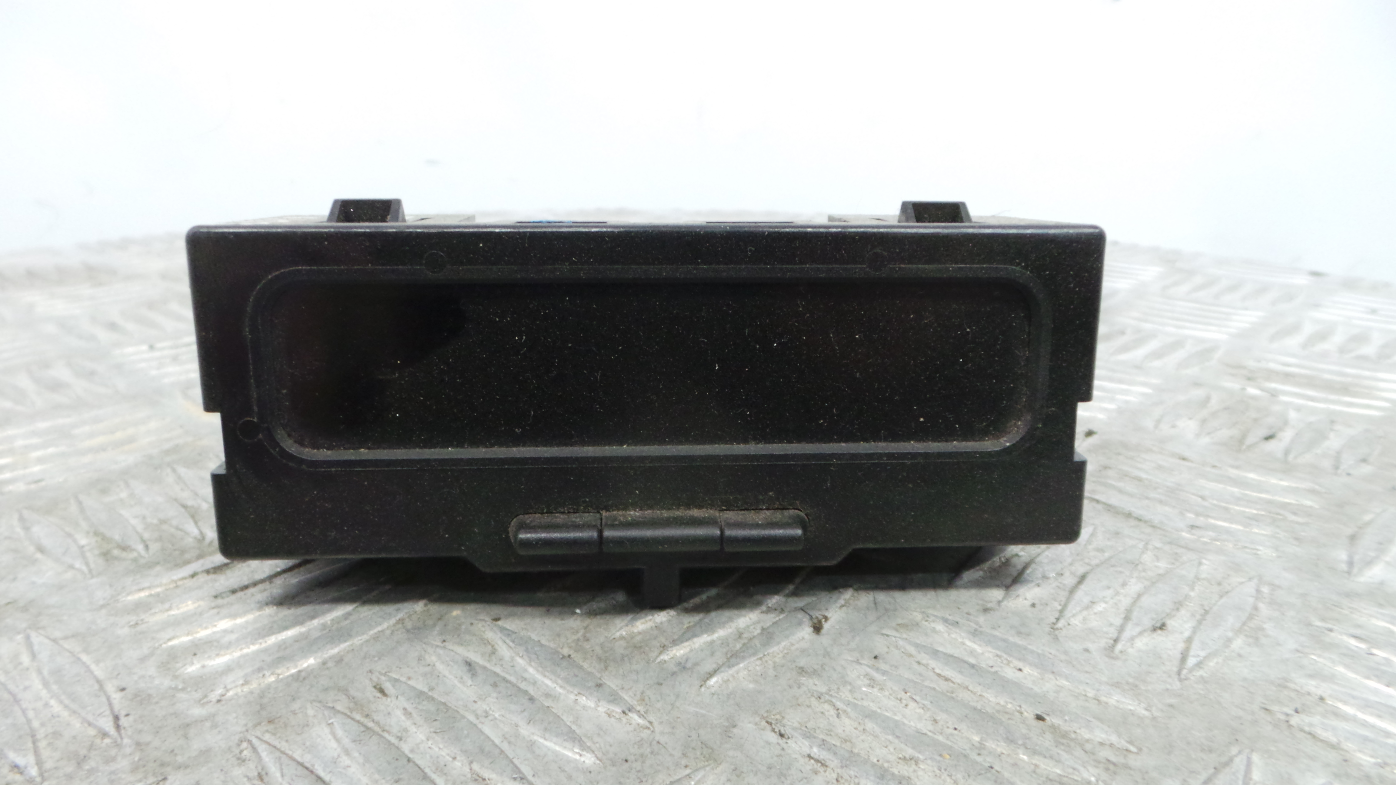 Display do Ar Condicionado / Rádio / GPS / DVD 8200028364A - RENAULT CLIO II (BB_, CB_), CLIO Mk II-37037381
