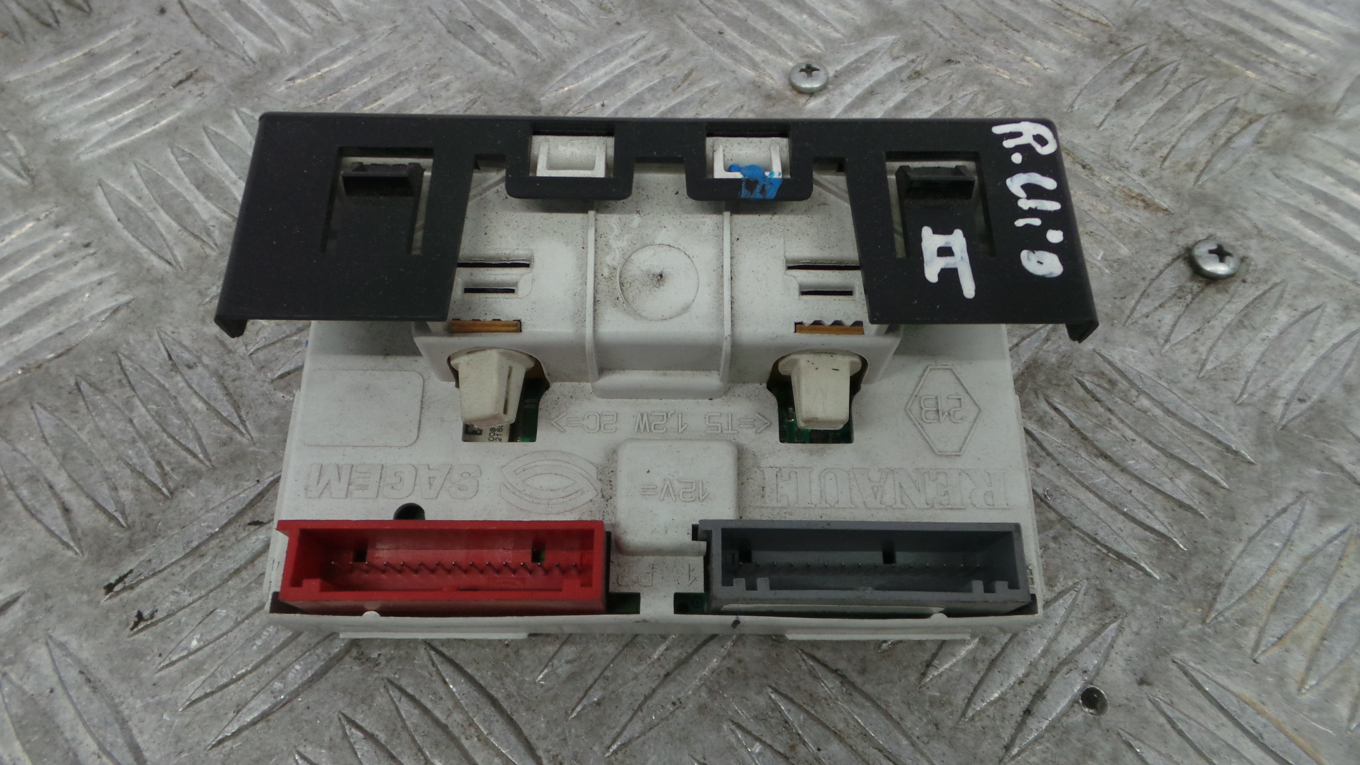 Display do Ar Condicionado / Rádio / GPS / DVD 8200028364A - RENAULT CLIO II (BB_, CB_), CLIO Mk II-37037381