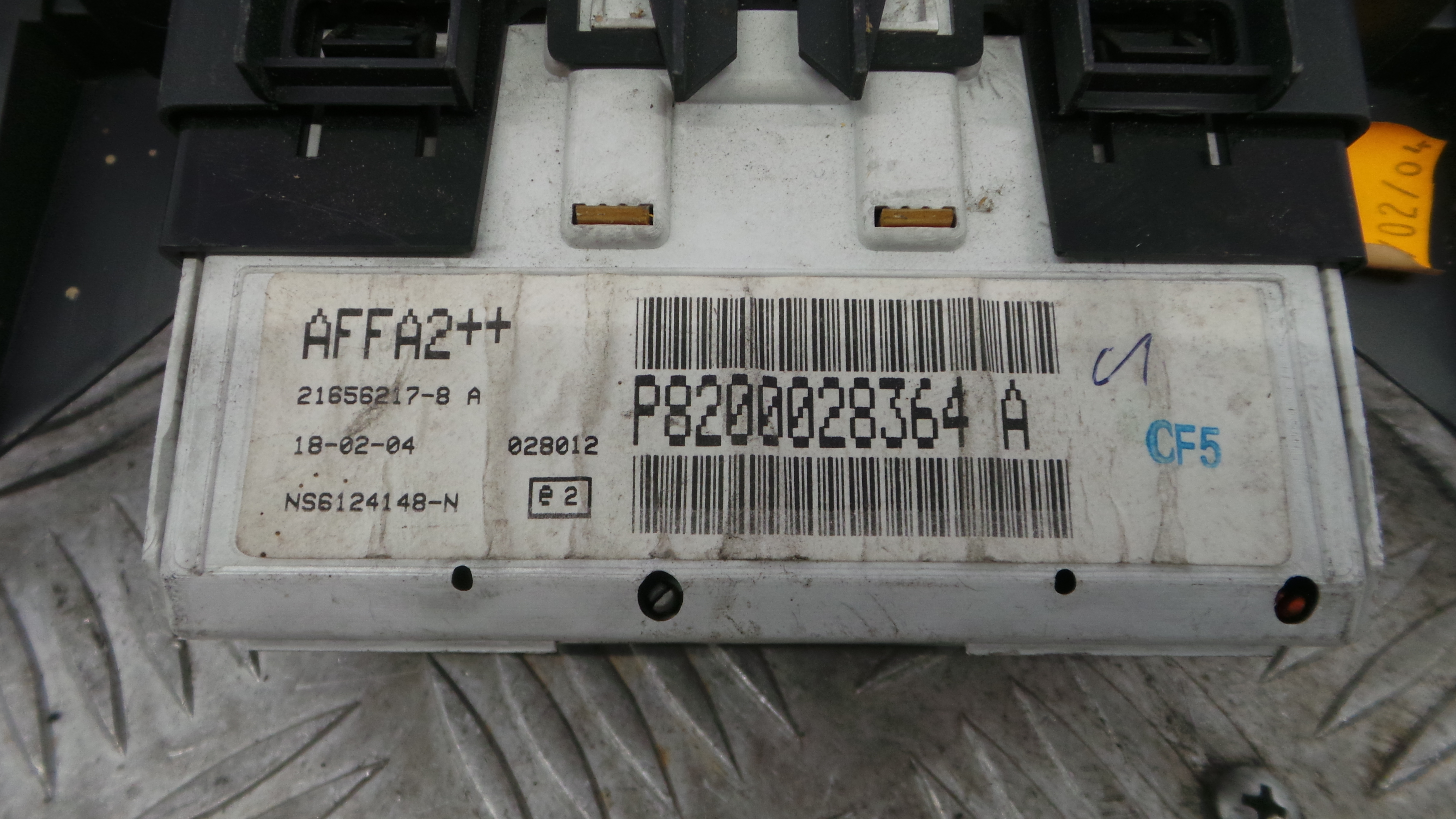 Display do Ar Condicionado / Rádio / GPS / DVD 8200028364A - RENAULT CLIO II (BB_, CB_), CLIO Mk II-37037384