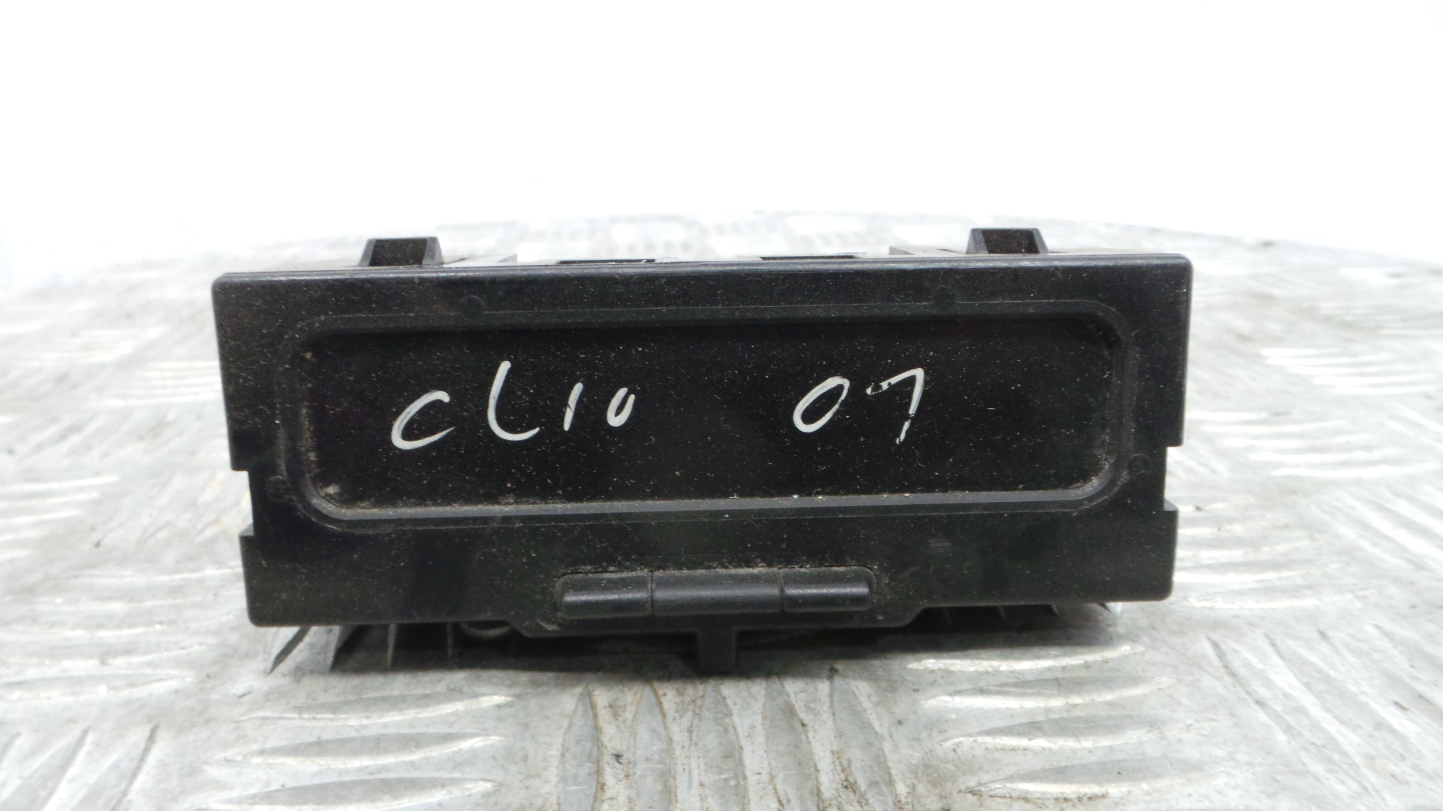Display do Ar Condicionado / Rádio / GPS / DVD 8200028364A - RENAULT CLIO II (BB_, CB_), CLIO Mk II-37037406
